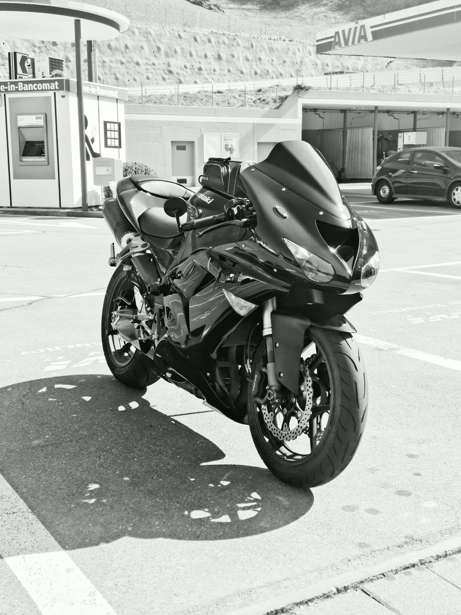 KAWASAKI Ninja ZX-10R-image-2