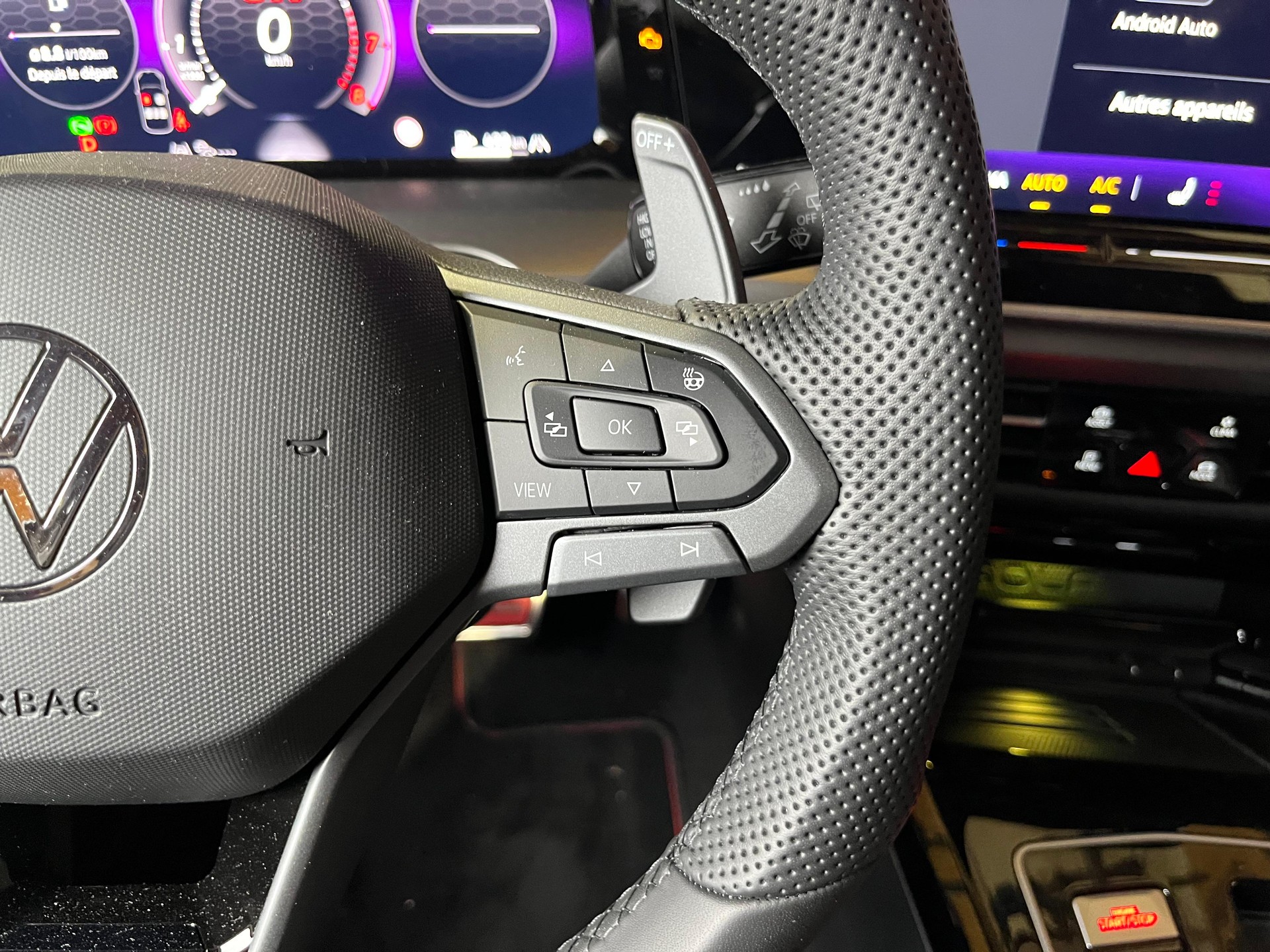 VW Golf 2.0 TSI GTI Edition 50 DSG-image-13