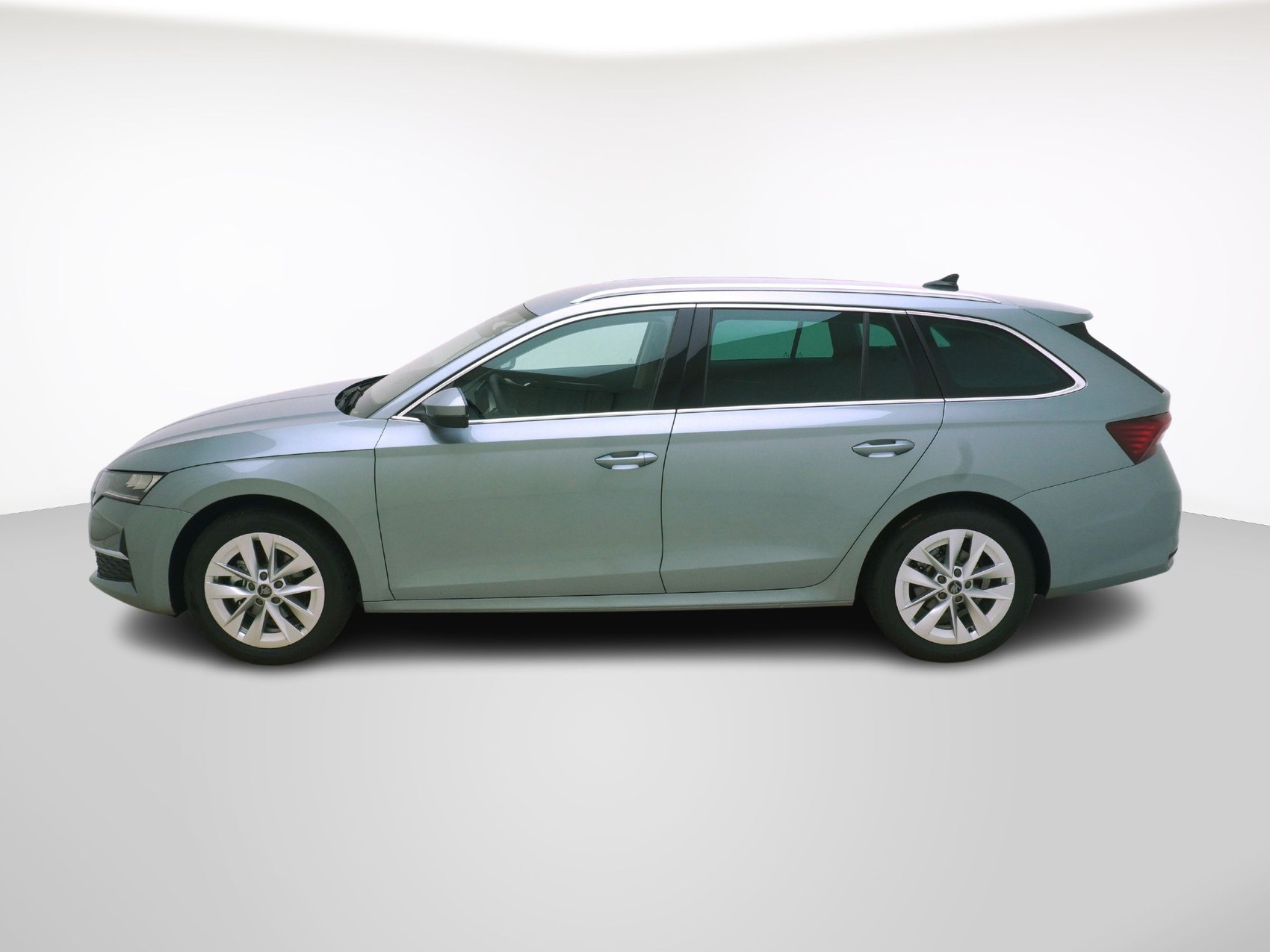 SKODA Octavia 1.5 TSI mHEV Selection-Loft DSG-showroom-element-1