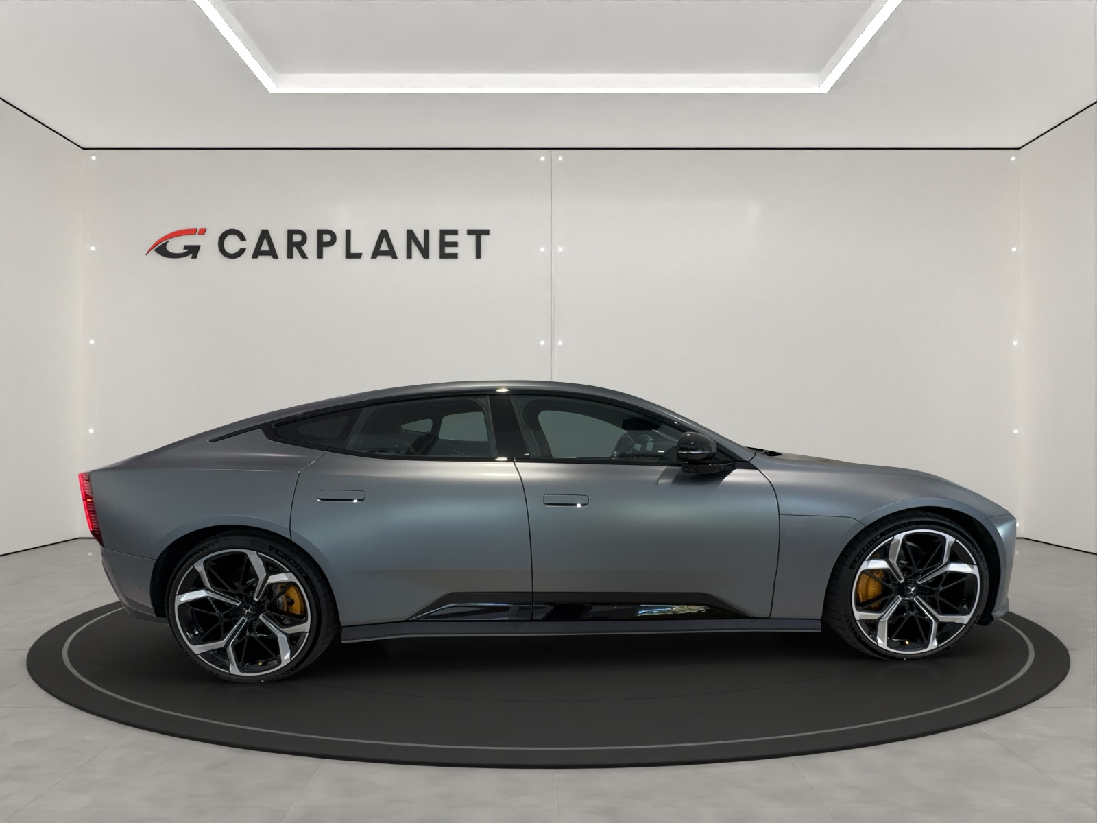 POLESTAR 5 Performance Launch Edition-showroom-element-1