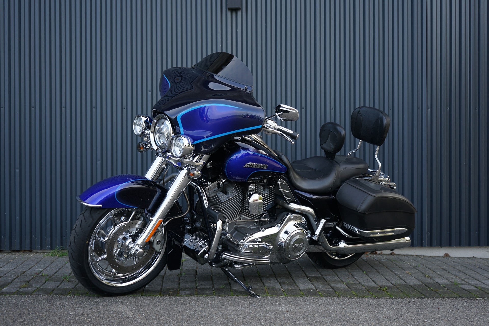 HARLEY-DAVIDSON FLHRSE4 Road King CVO Screamin Eagle ABS-image-2