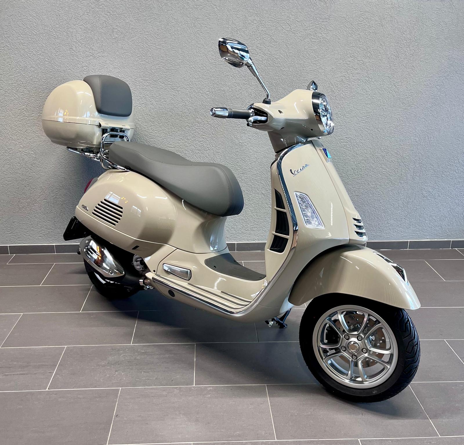 PIAGGIO Vespa GTS 310 RST E5+-image-0