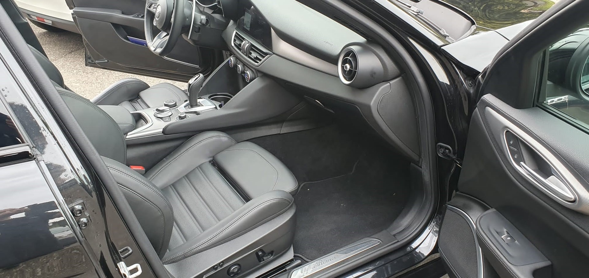 ALFA ROMEO Giulia 2.0 Veloce Q4-image-8