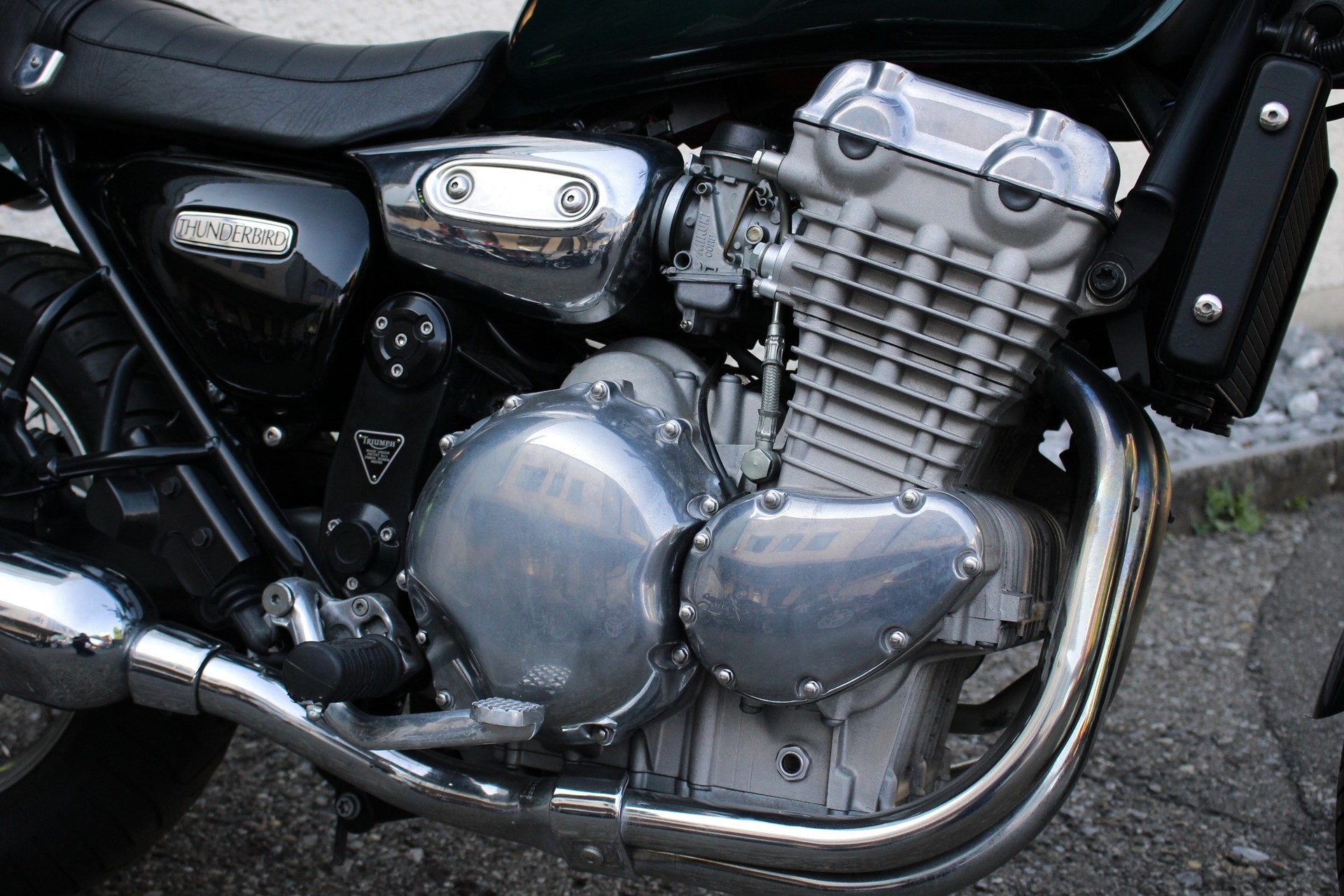 TRIUMPH Thunderbird 900-image-3