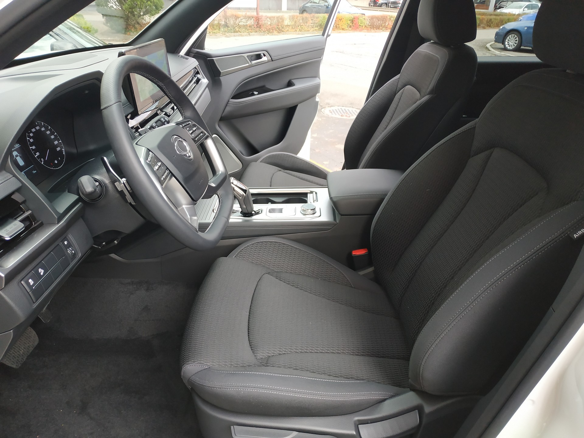 KGM-SsangYong Rexton 2.2 CRDi Platinum 4WD AT-image-11