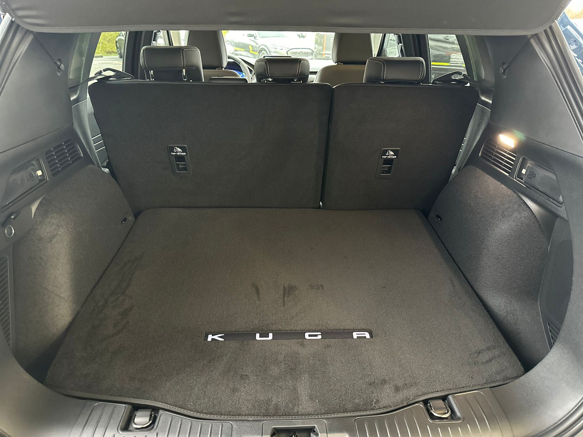 FORD Kuga 2.5 PHEV Vignale 2WD blue-image-11