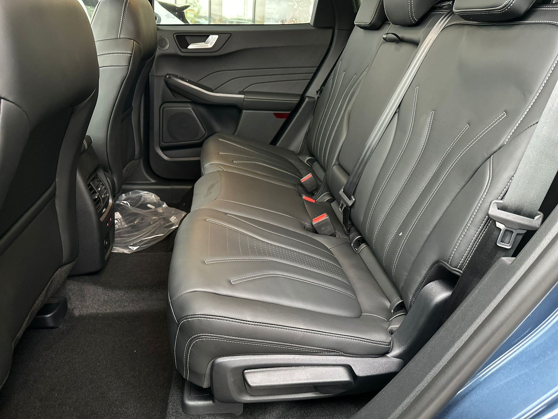 FORD Kuga 2.5 PHEV Vignale 2WD blue-image-9