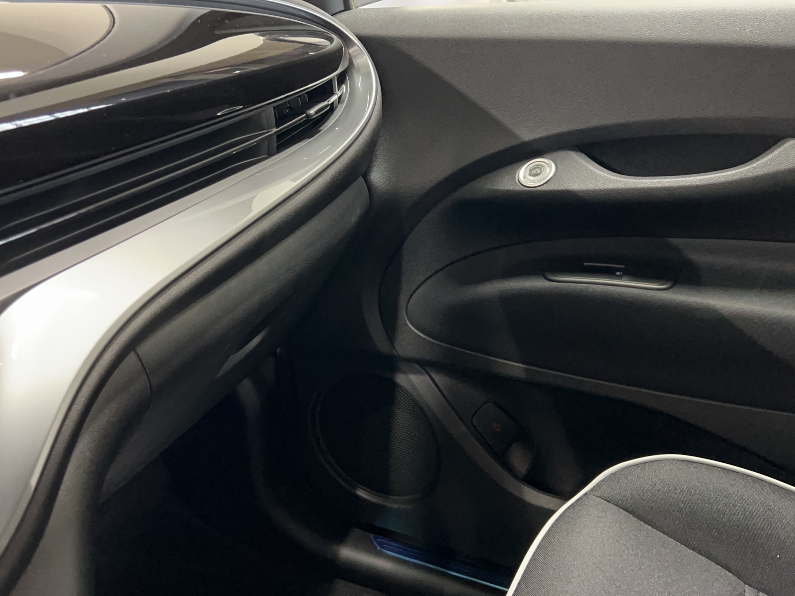 FIAT 500 BEV Swiss Edition 118 PS-image-15