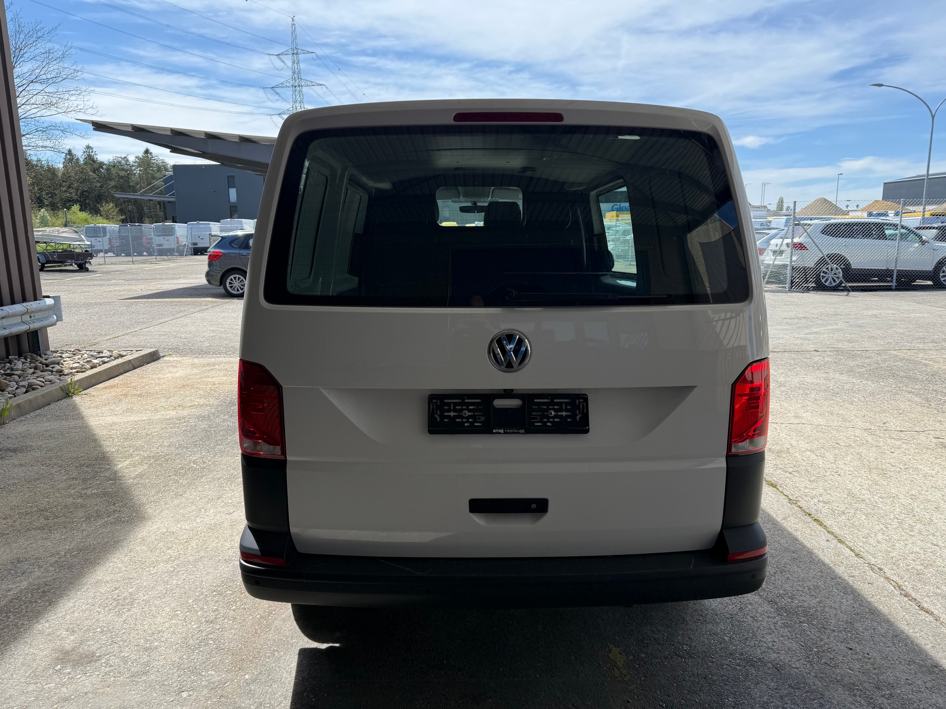 VW T6.1 2.0 TDI 4Motion DSG-image-6