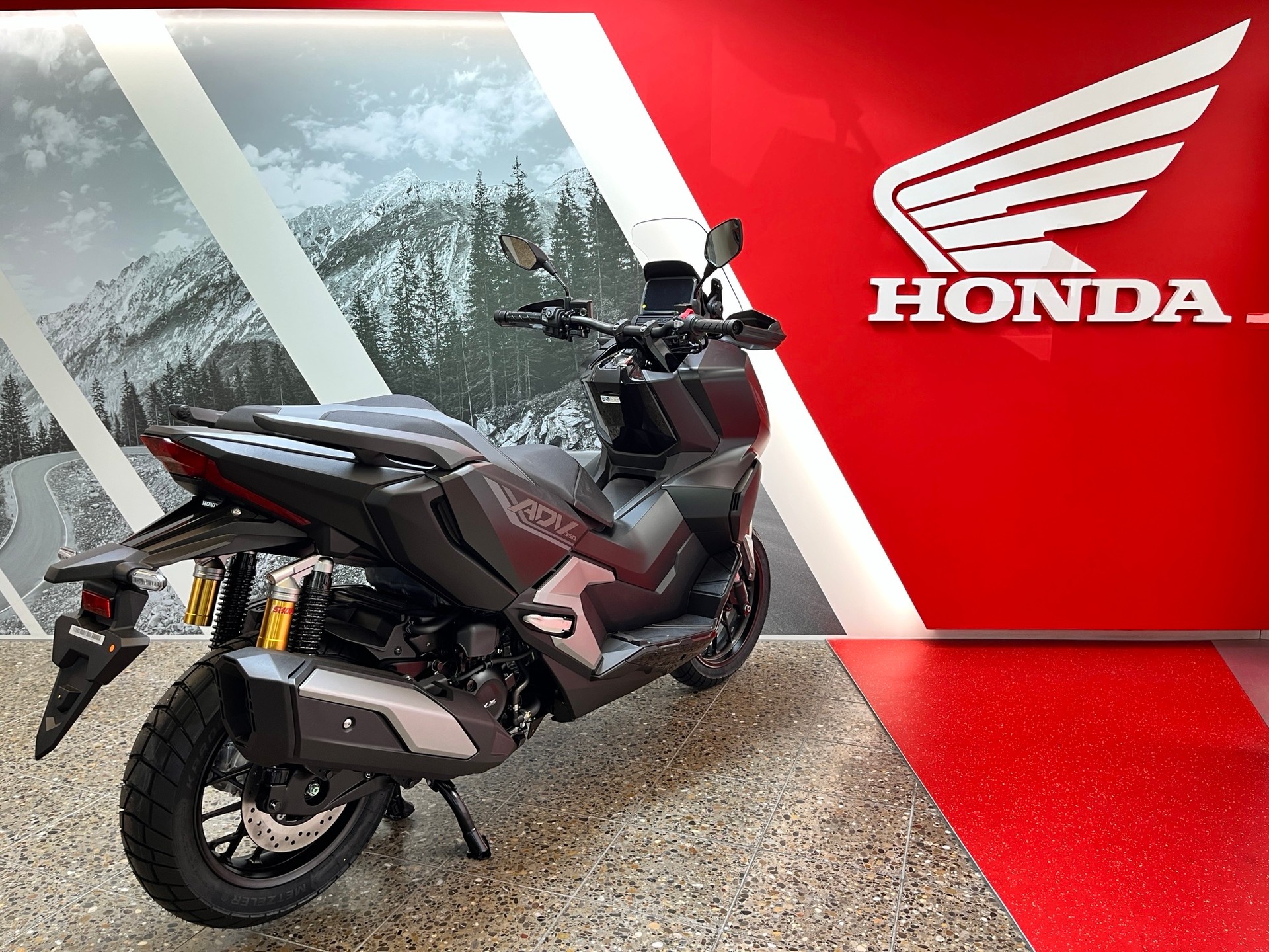 HONDA ADV 350 A ABS /TC-image-3