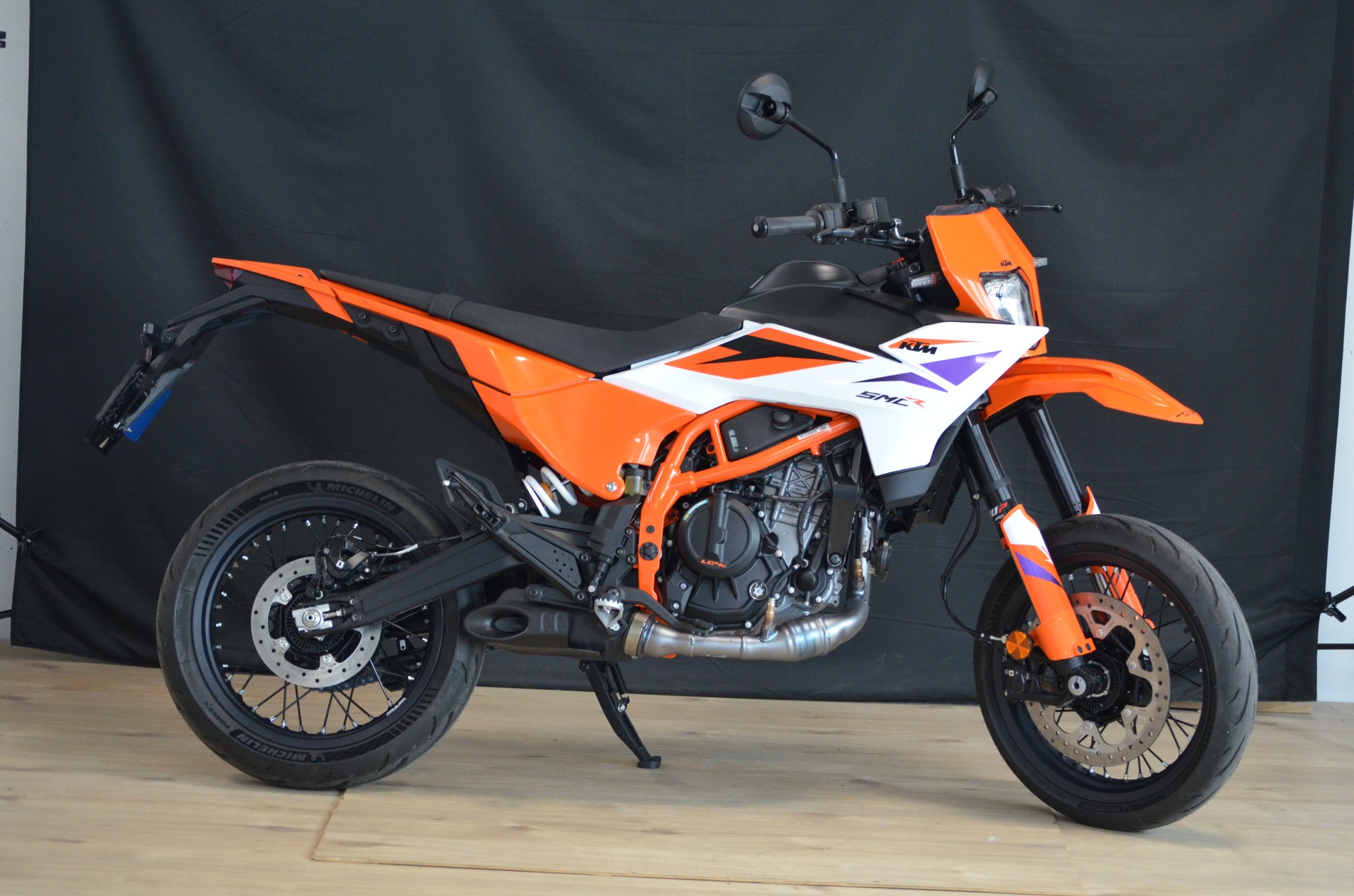 KTM 390 SMC-R-image-5
