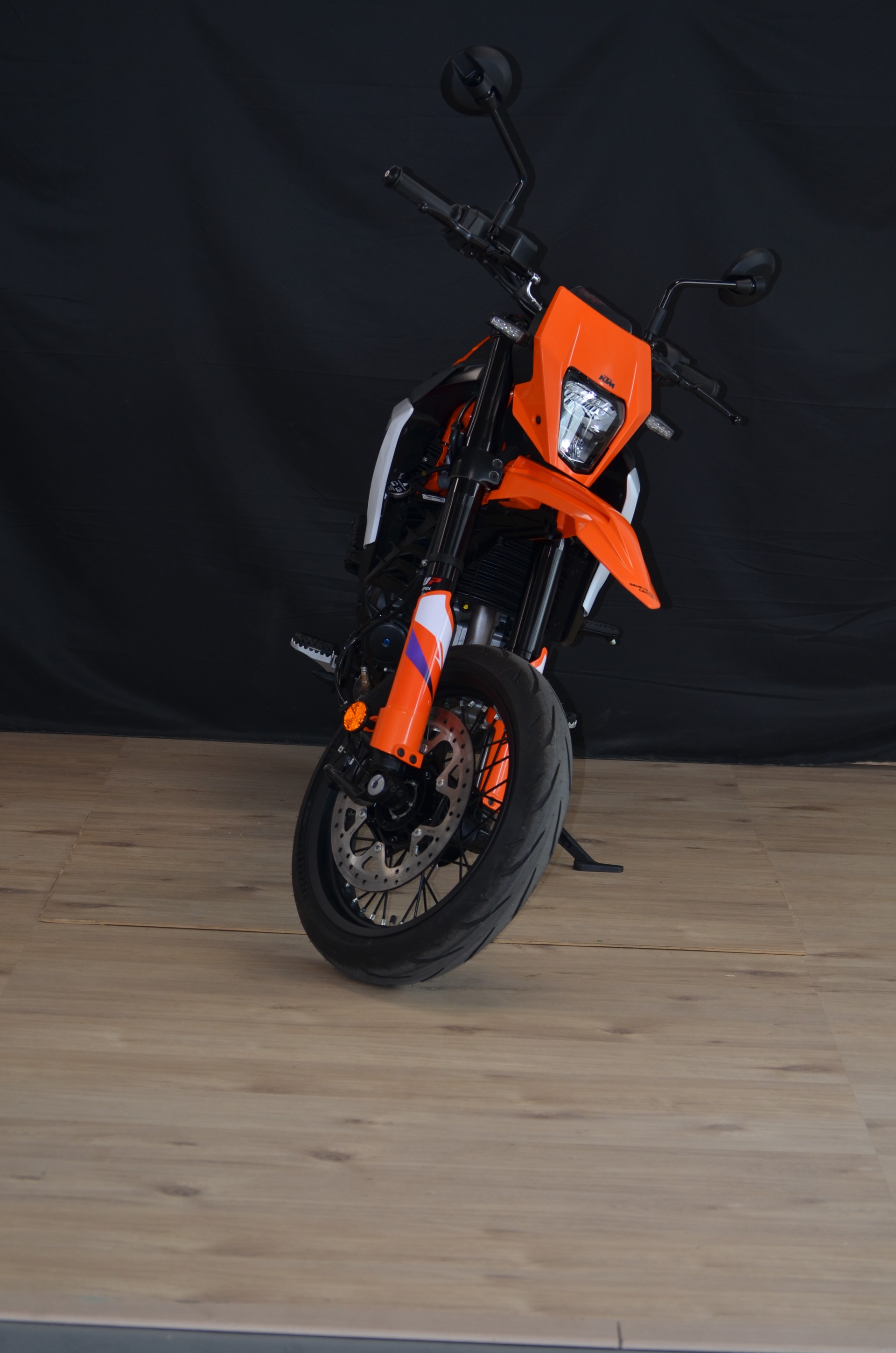 KTM 390 SMC-R-image-9