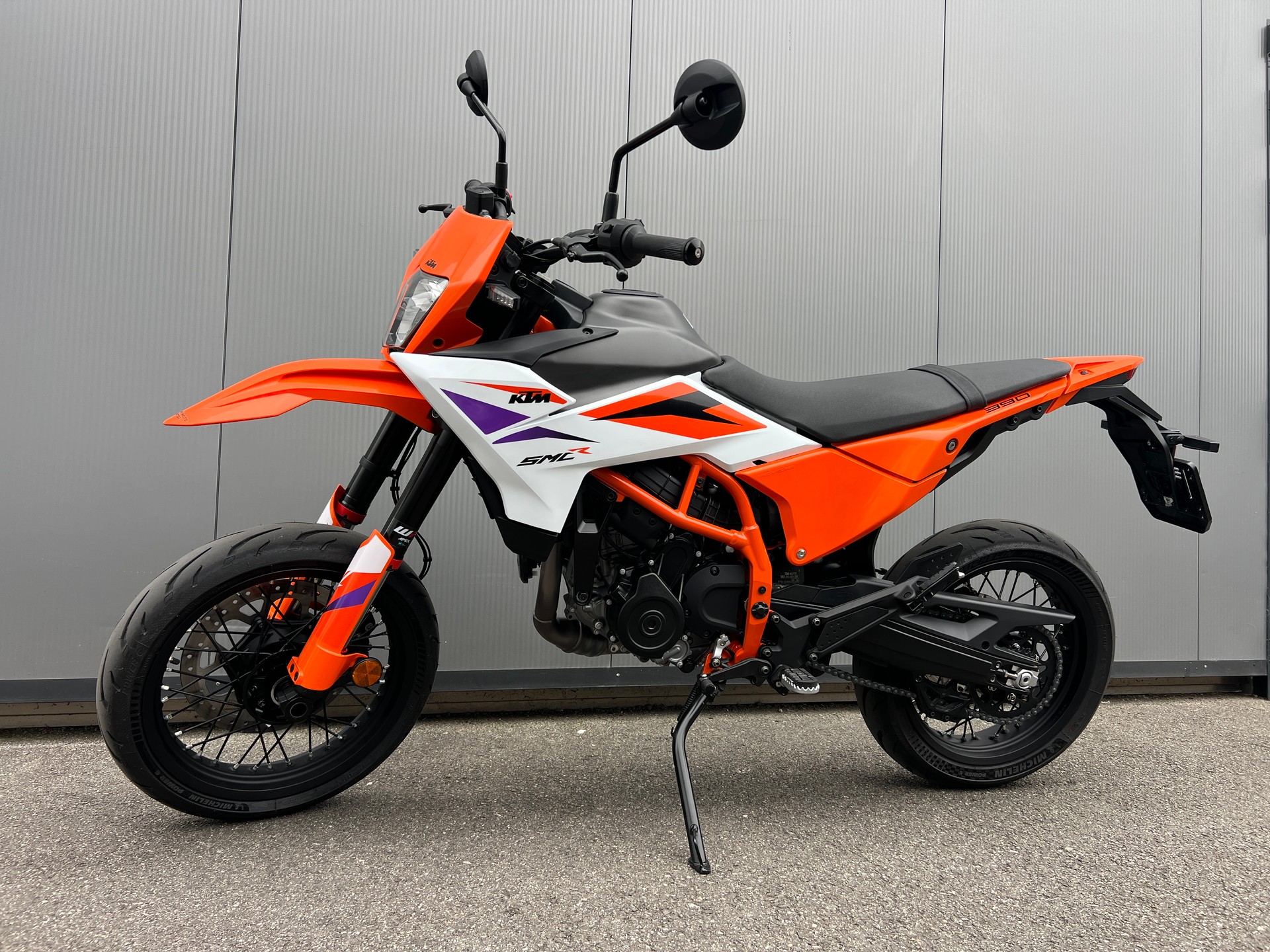 KTM 390 SMC-R
