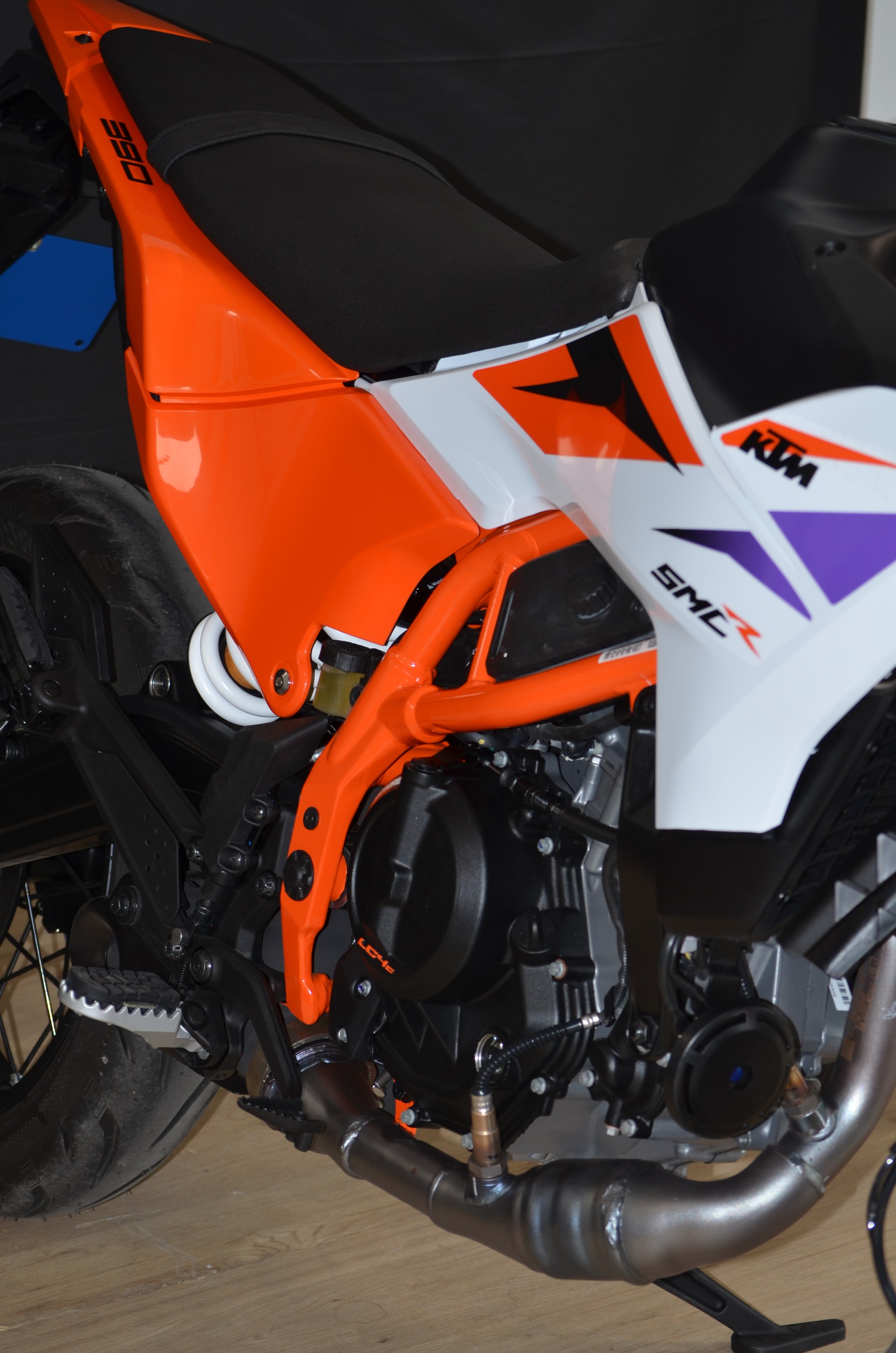 KTM 390 SMC-R-image-10