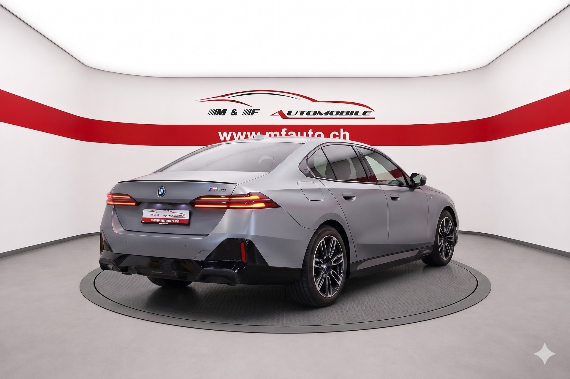 BMW 550e xDrive M-SPORT CH FAHRZEUG-image-5
