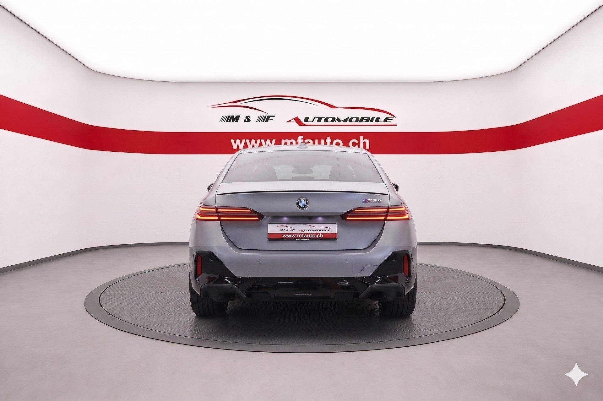 BMW 550e xDrive M-SPORT CH FAHRZEUG-image-4