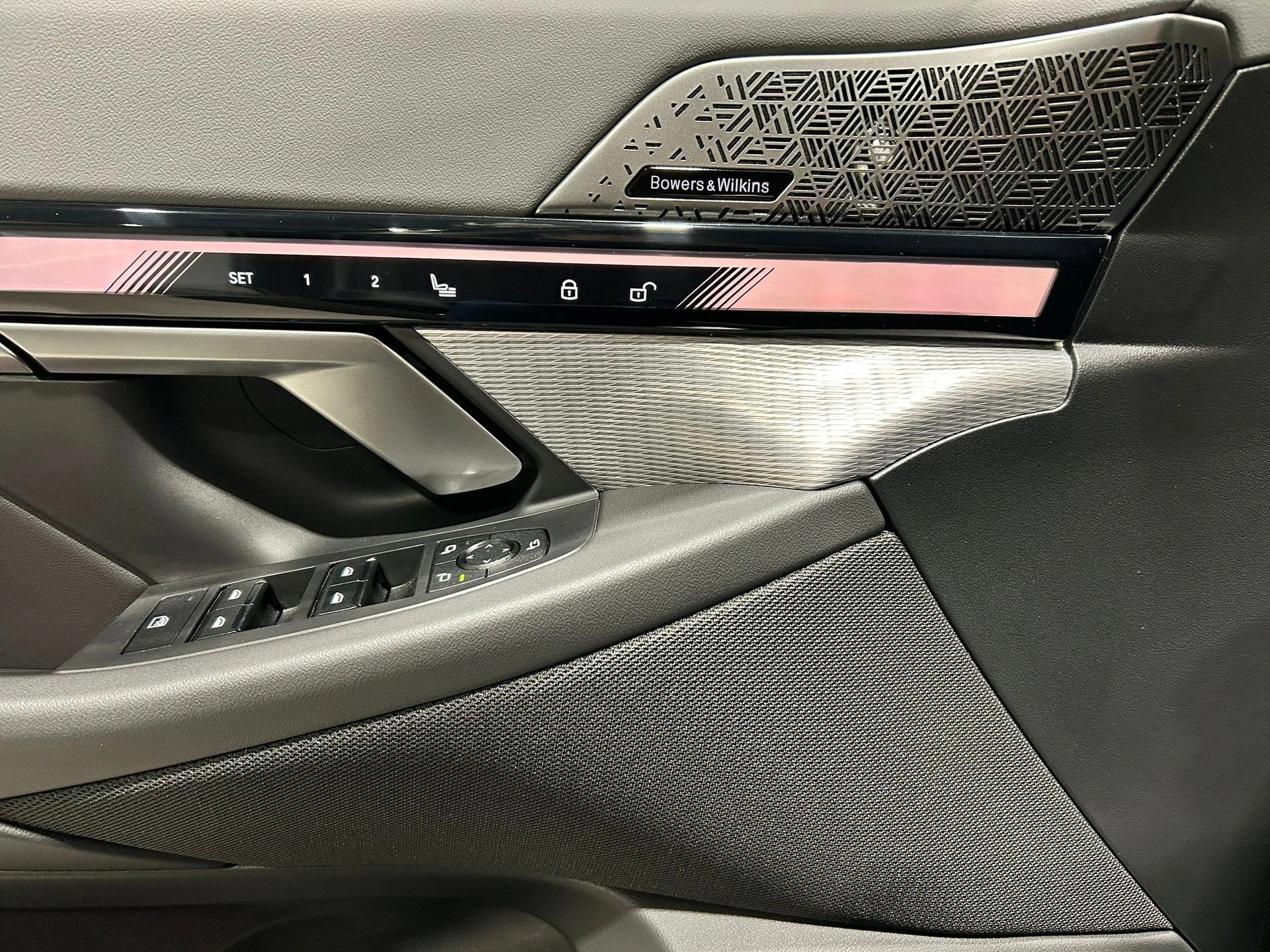 BMW 550e xDrive M-SPORT CH FAHRZEUG-image-17