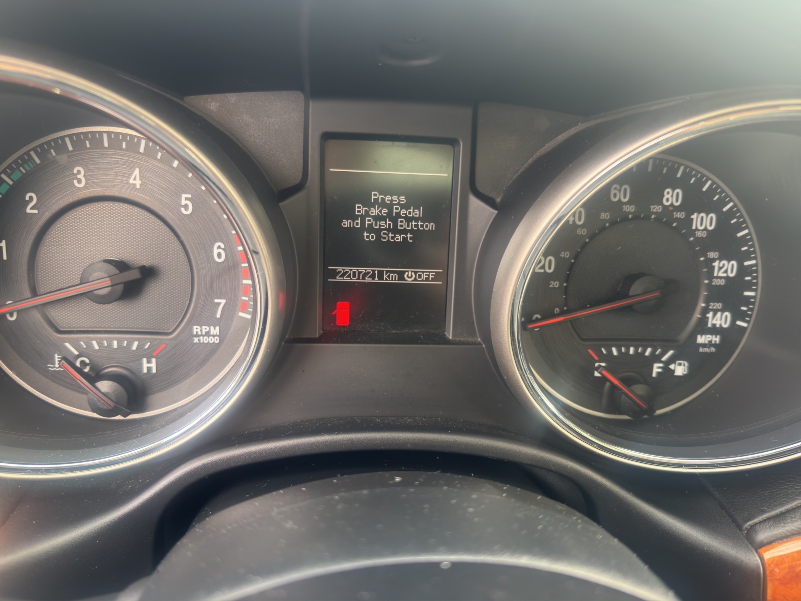 JEEP Grand Cherokee 5.7 HEMI Overland Automatic-image-7