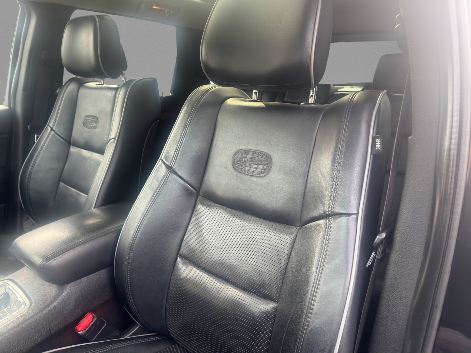 JEEP Grand Cherokee 5.7 HEMI Overland Automatic-image-6