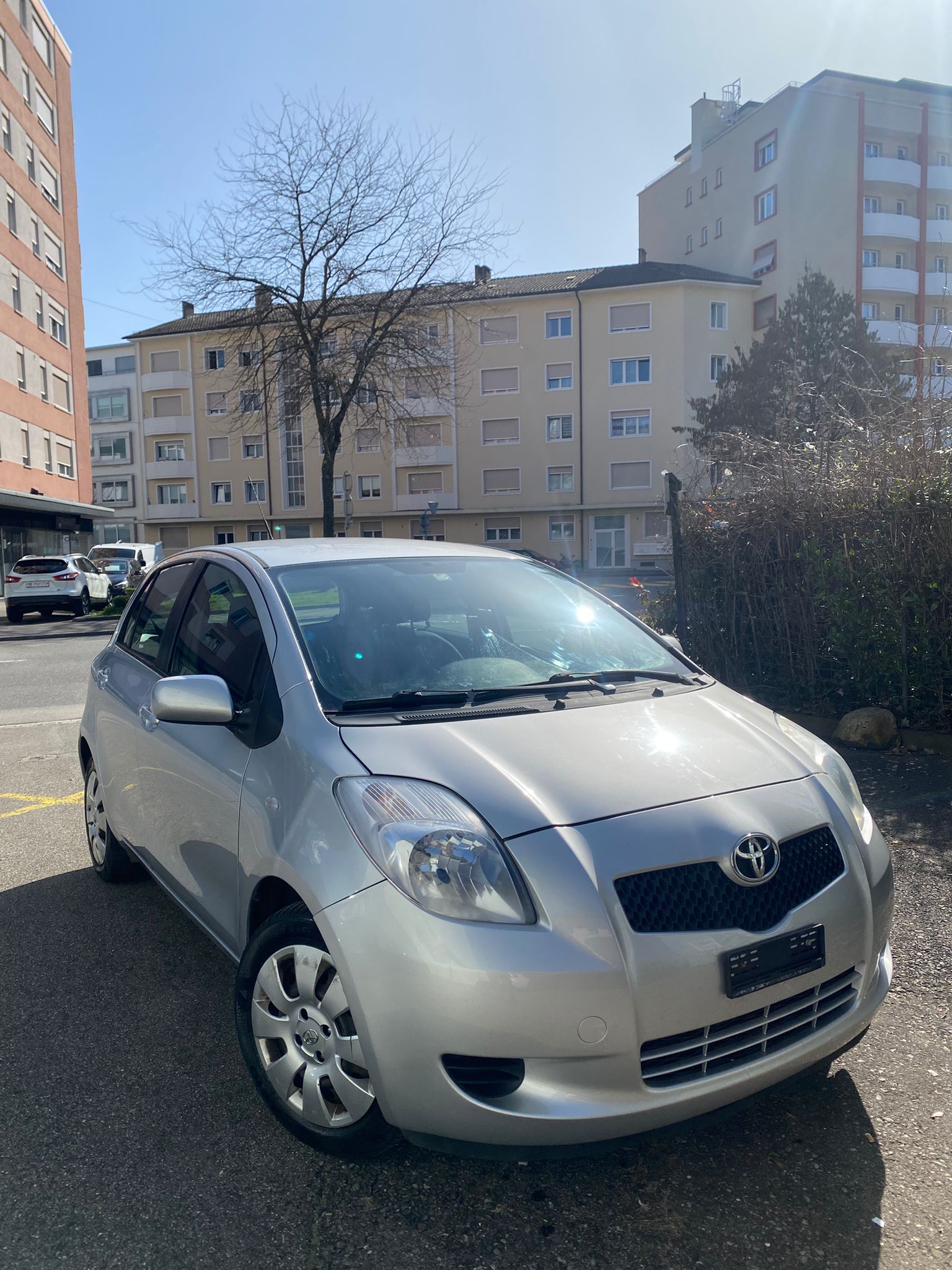 TOYOTA Yaris 1.0 Linea Luna-image-1