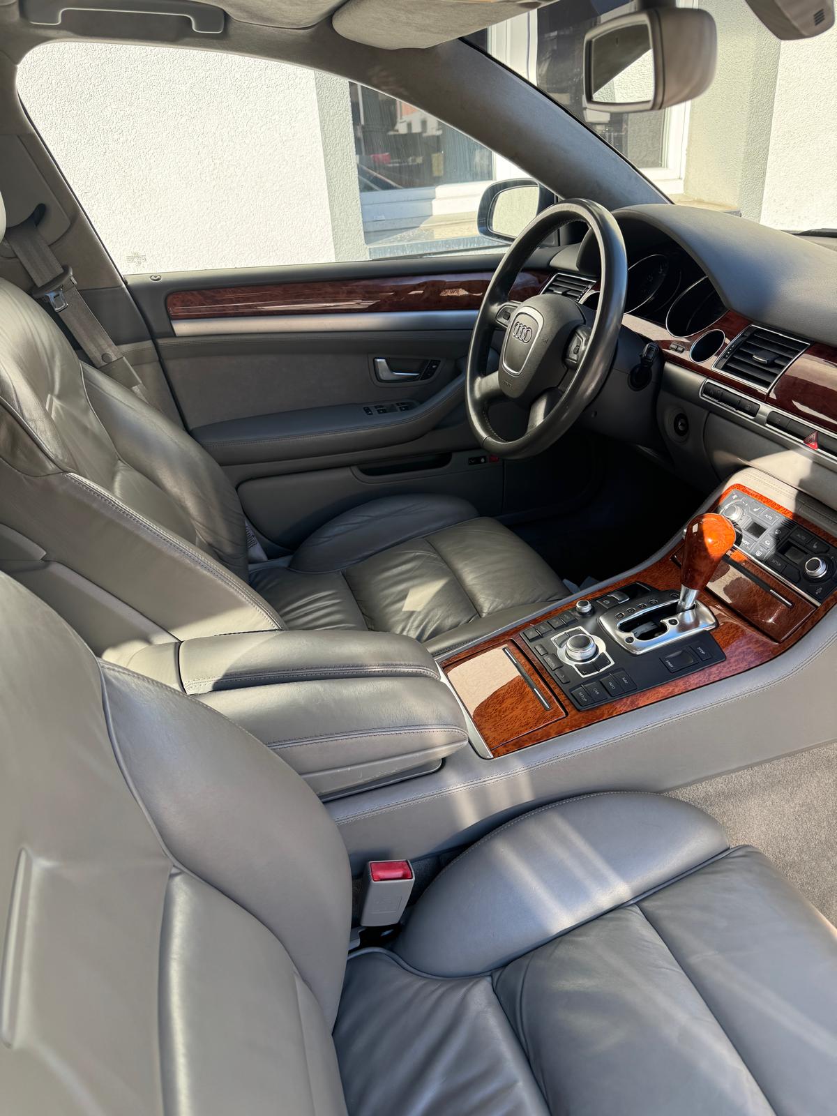 AUDI A8 L 6.0 quattro tiptronic-image-14