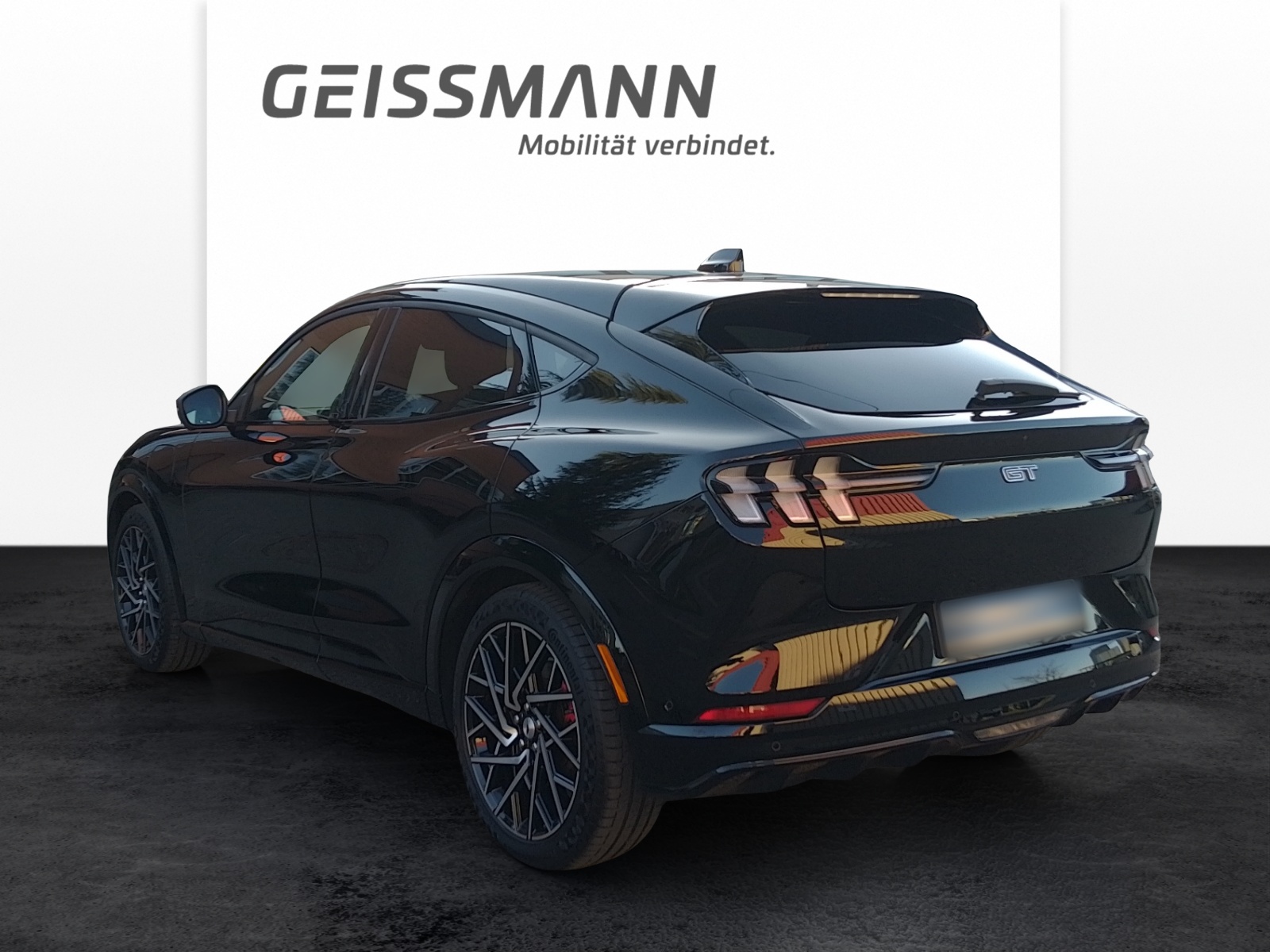 FORD Mustang Mach-E Extended GT AWD 602 PS-showroom-element-2