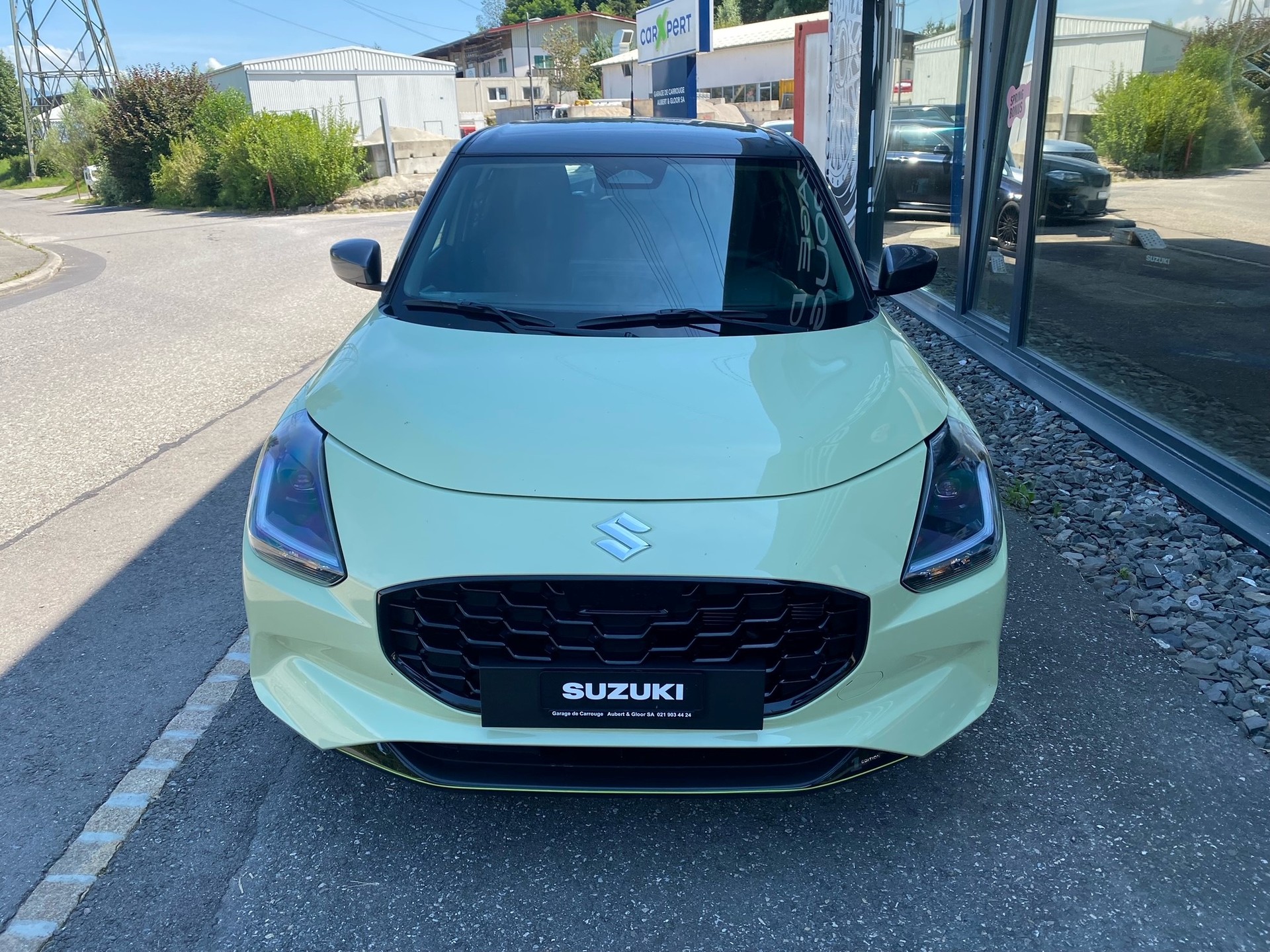 SUZUKI Swift 1.2 1st Edition Hybrid CVT-image-1