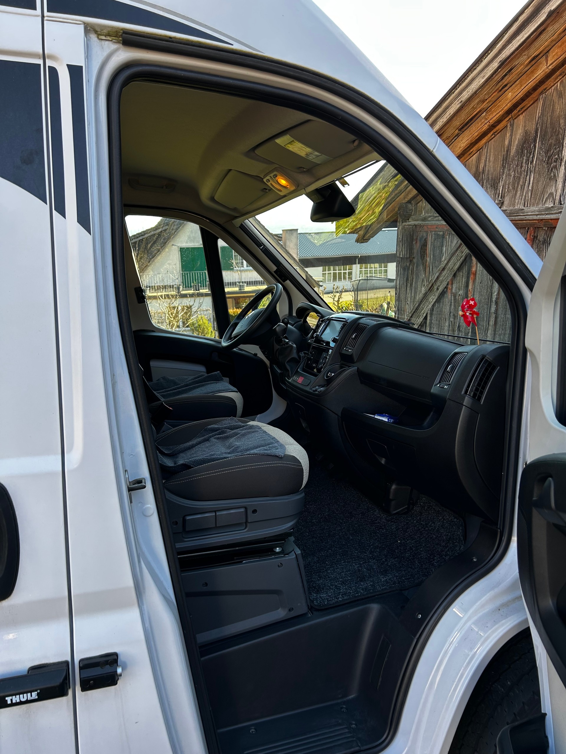 ROADCAR R540-image-2