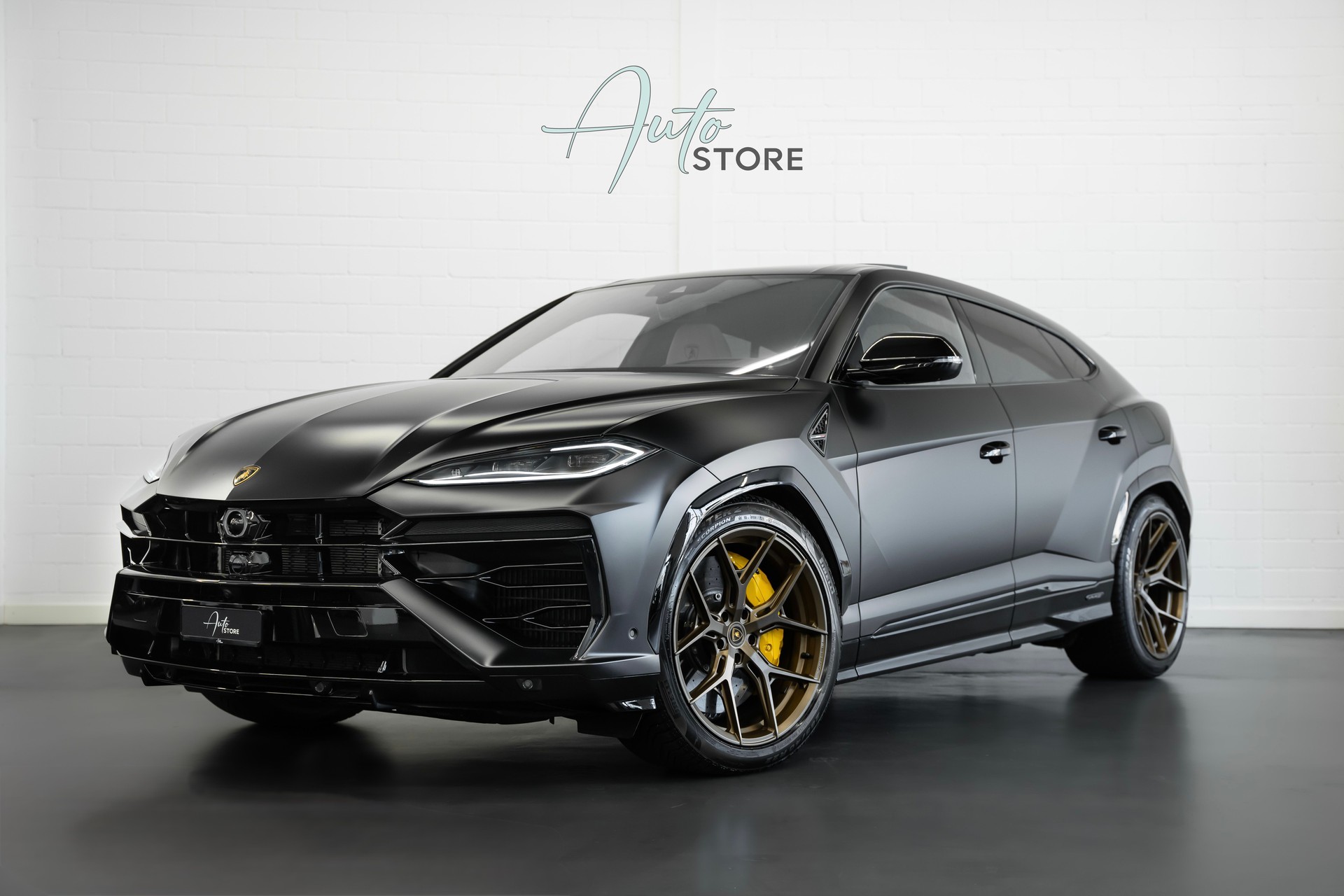 LAMBORGHINI Urus SE