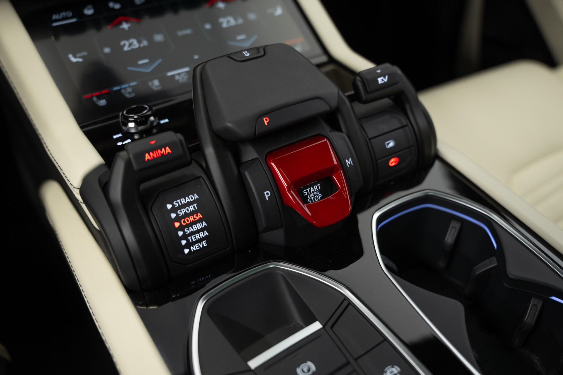 LAMBORGHINI Urus SE-image-27