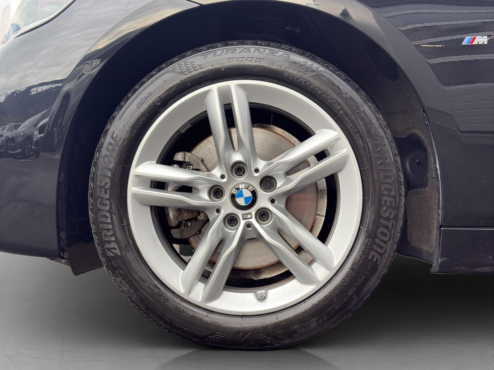BMW 218d xDrive Active Tourer-image-8