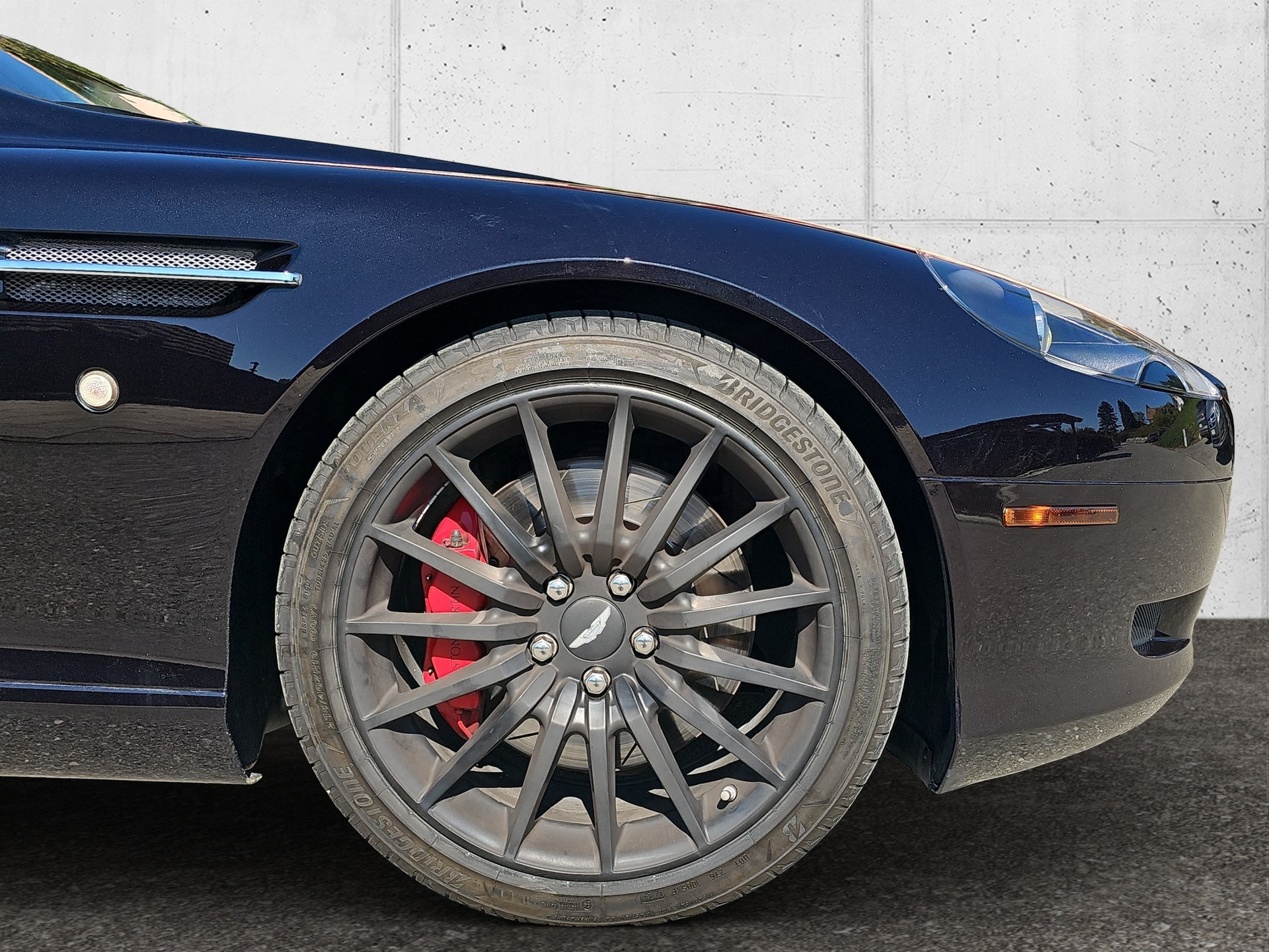 ASTON MARTIN DB9 Touchtronic 2-image-30