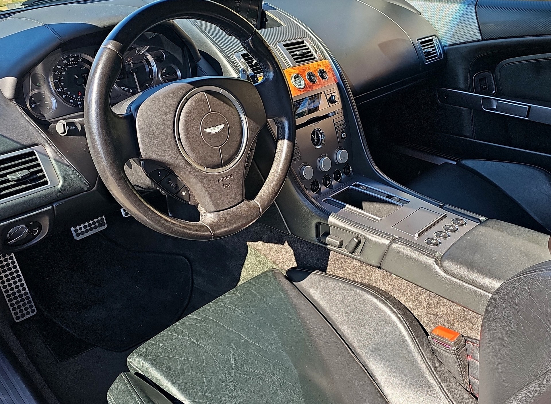 ASTON MARTIN DB9 Touchtronic 2-image-11