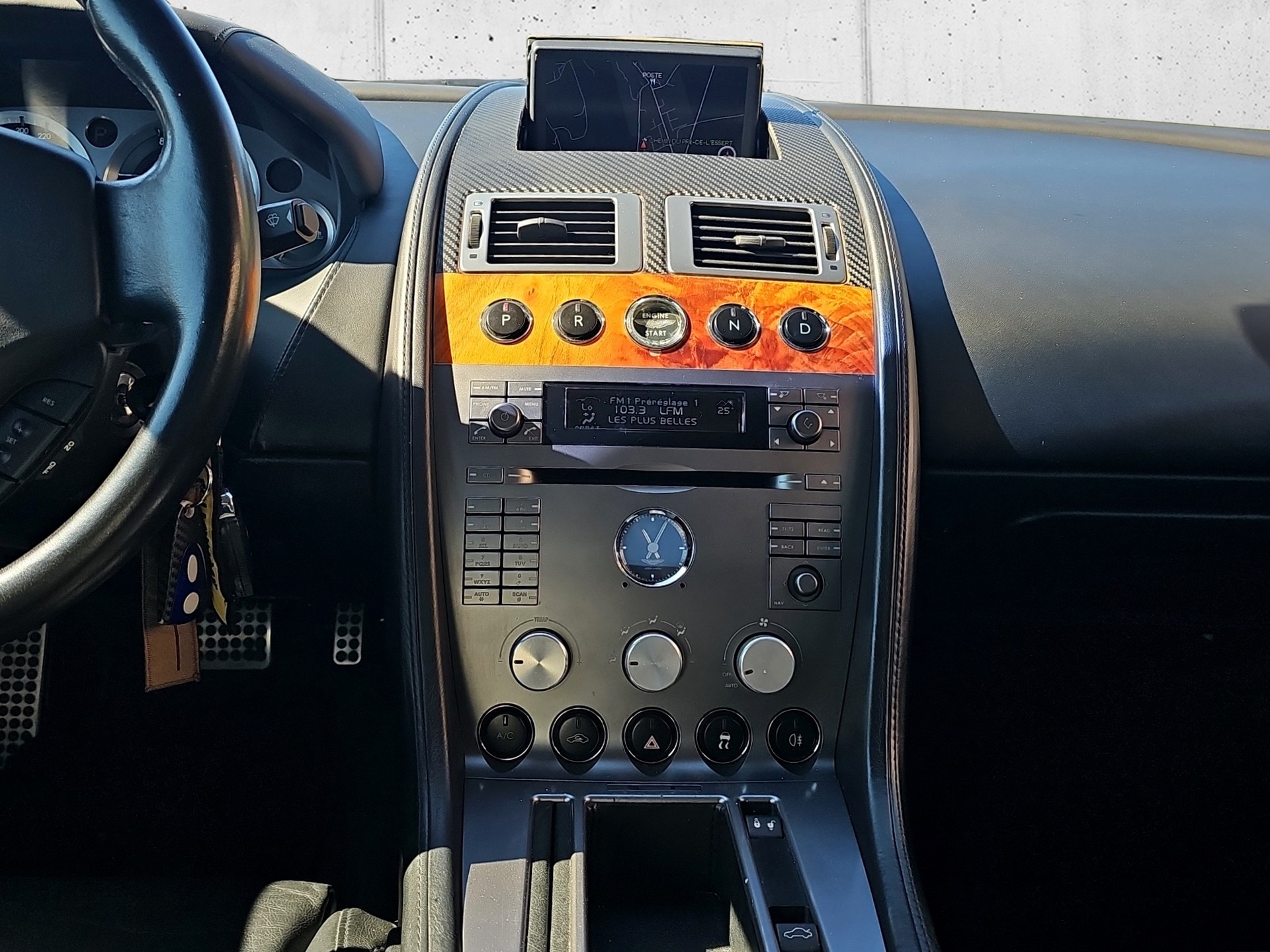 ASTON MARTIN DB9 Touchtronic 2-image-17