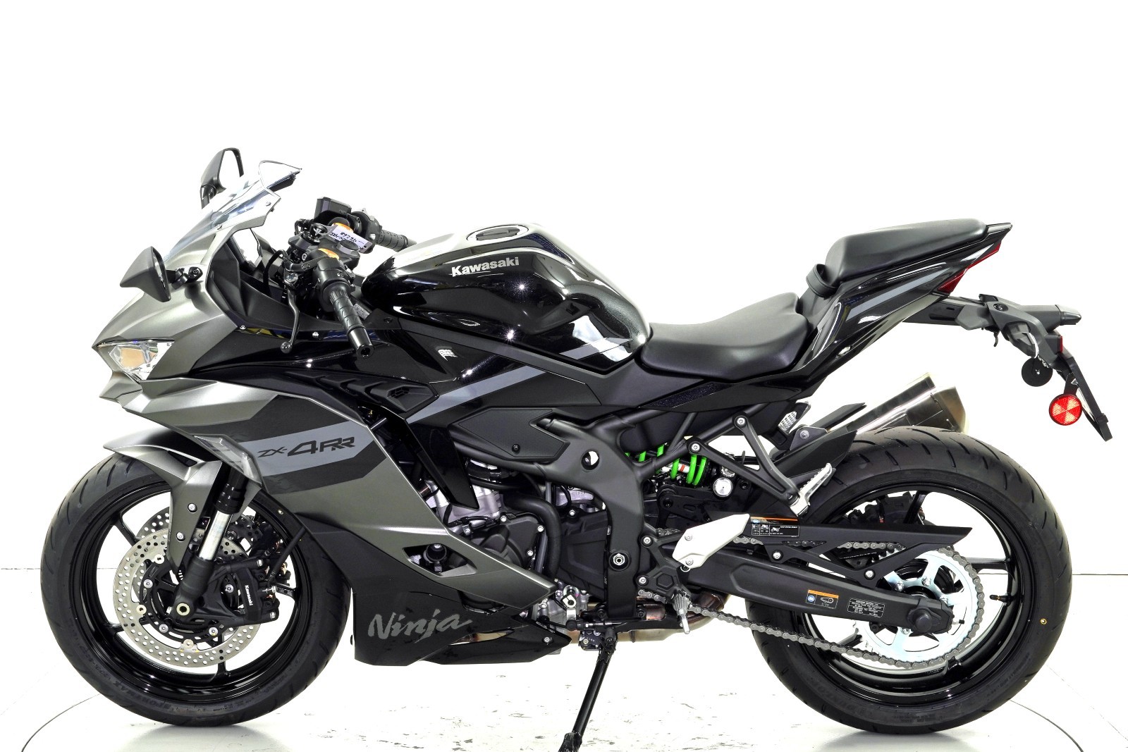 KAWASAKI Ninja ZX-4RR-image-4