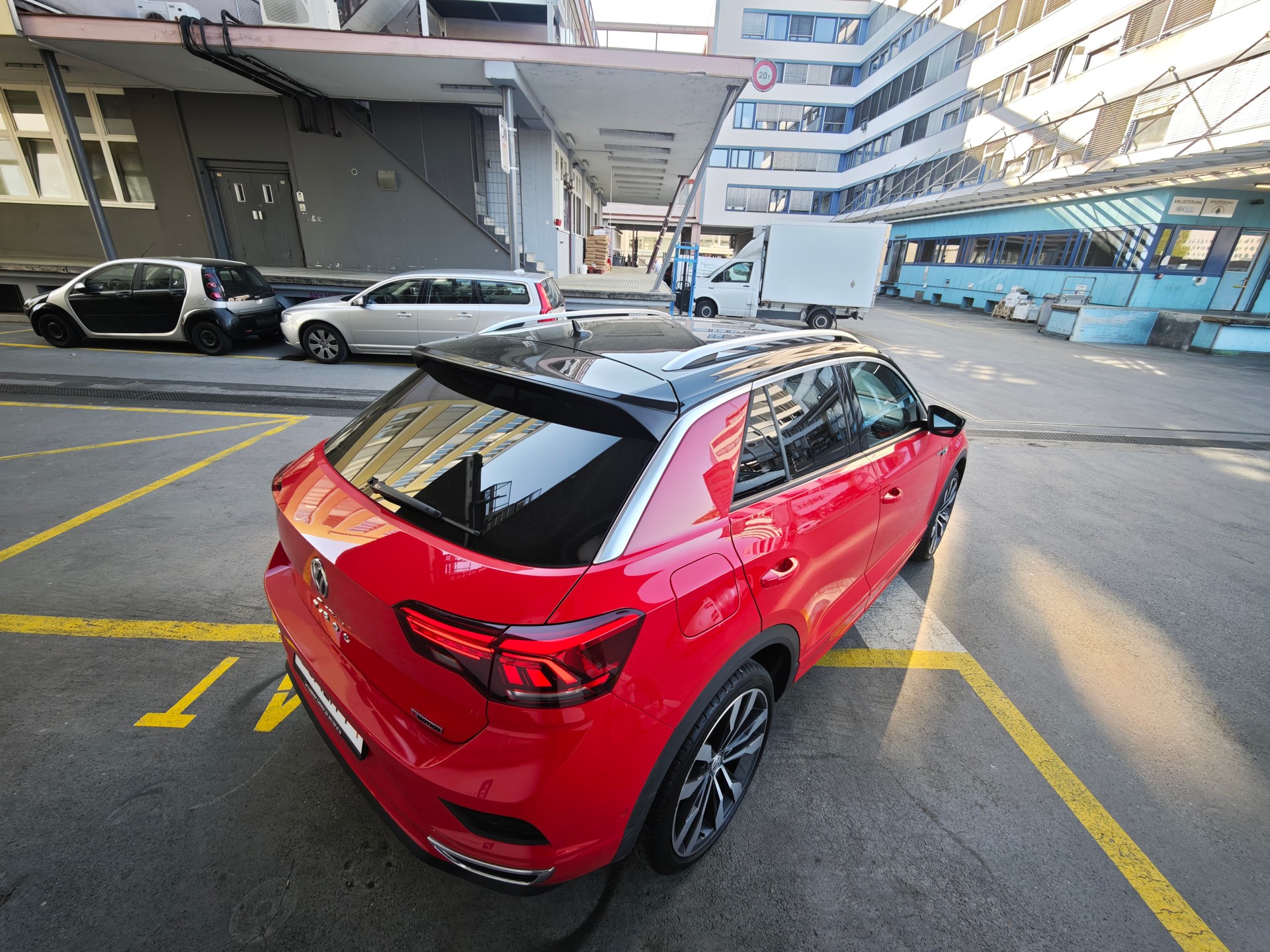 VW T-Roc 1.5 TSI EVO Sport DSG 4Motion-image-5