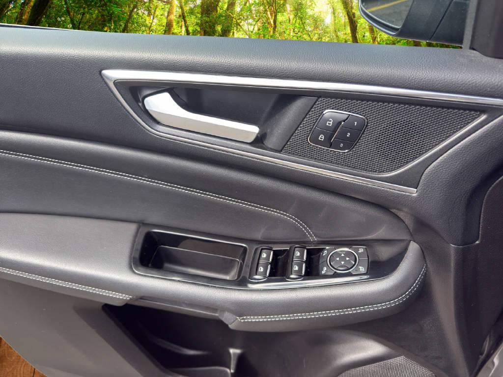 FORD Galaxy 2.0 TDCi 180 Titanium FPS 4x4 7P-image-8