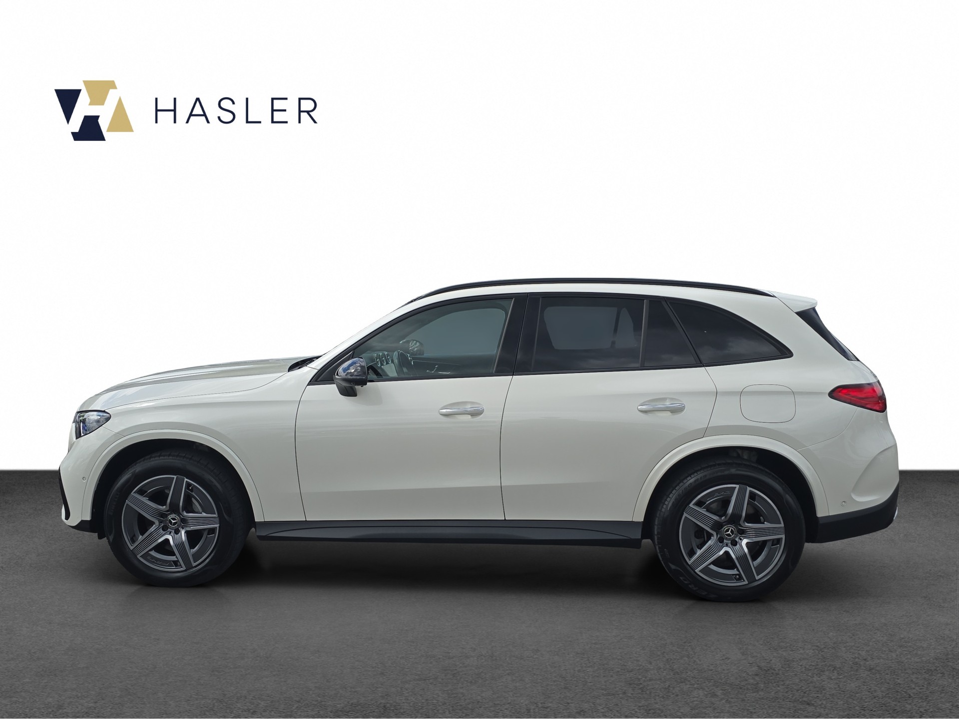 MERCEDES-BENZ GLC 300 e 4Matic 9G-Tronic-showroom-element-2
