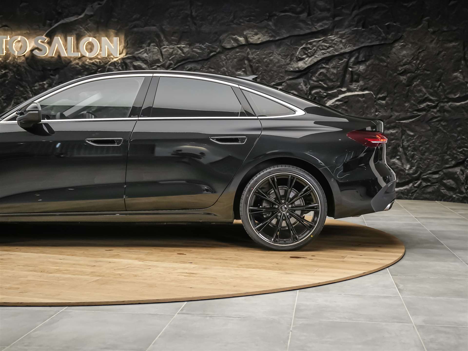 AUDI A5 2.0 TFSI quattro S-Tronic *21" Felgen*Werksgarantie*Abstandsregler*-image-16