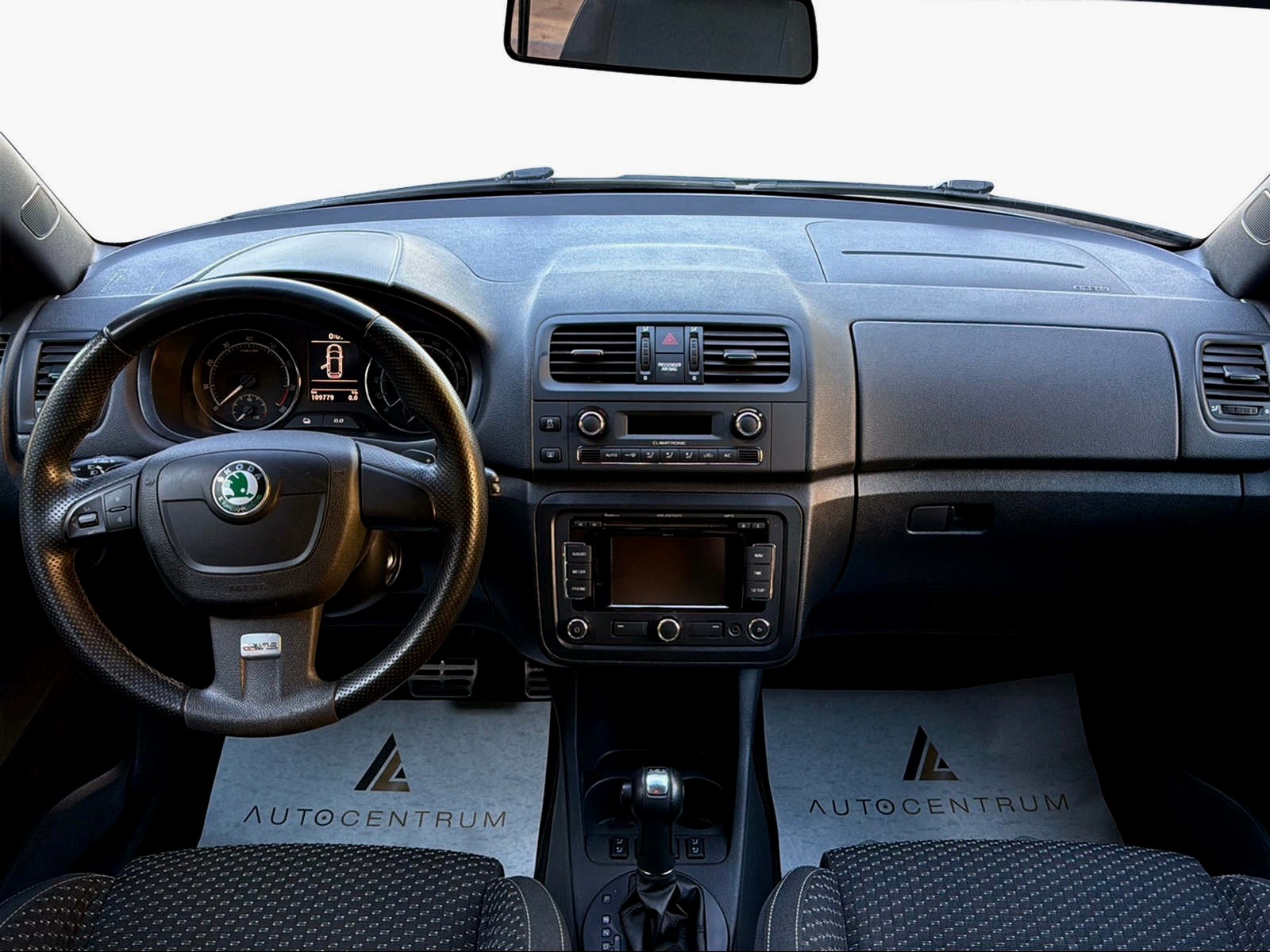 SKODA Fabia 1.4 TSI RS DSG-image-10