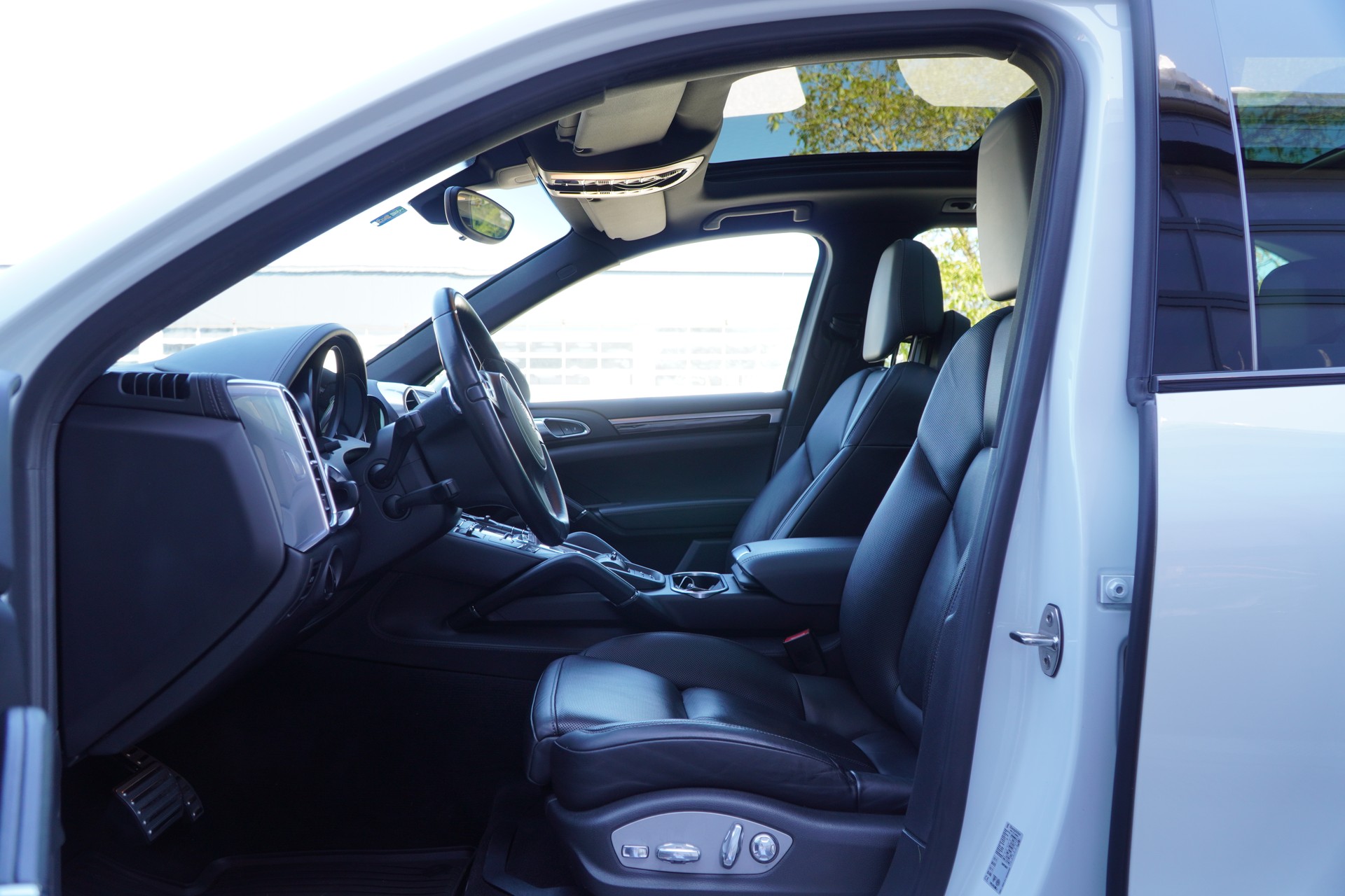PORSCHE Cayenne S Diesel-image-8