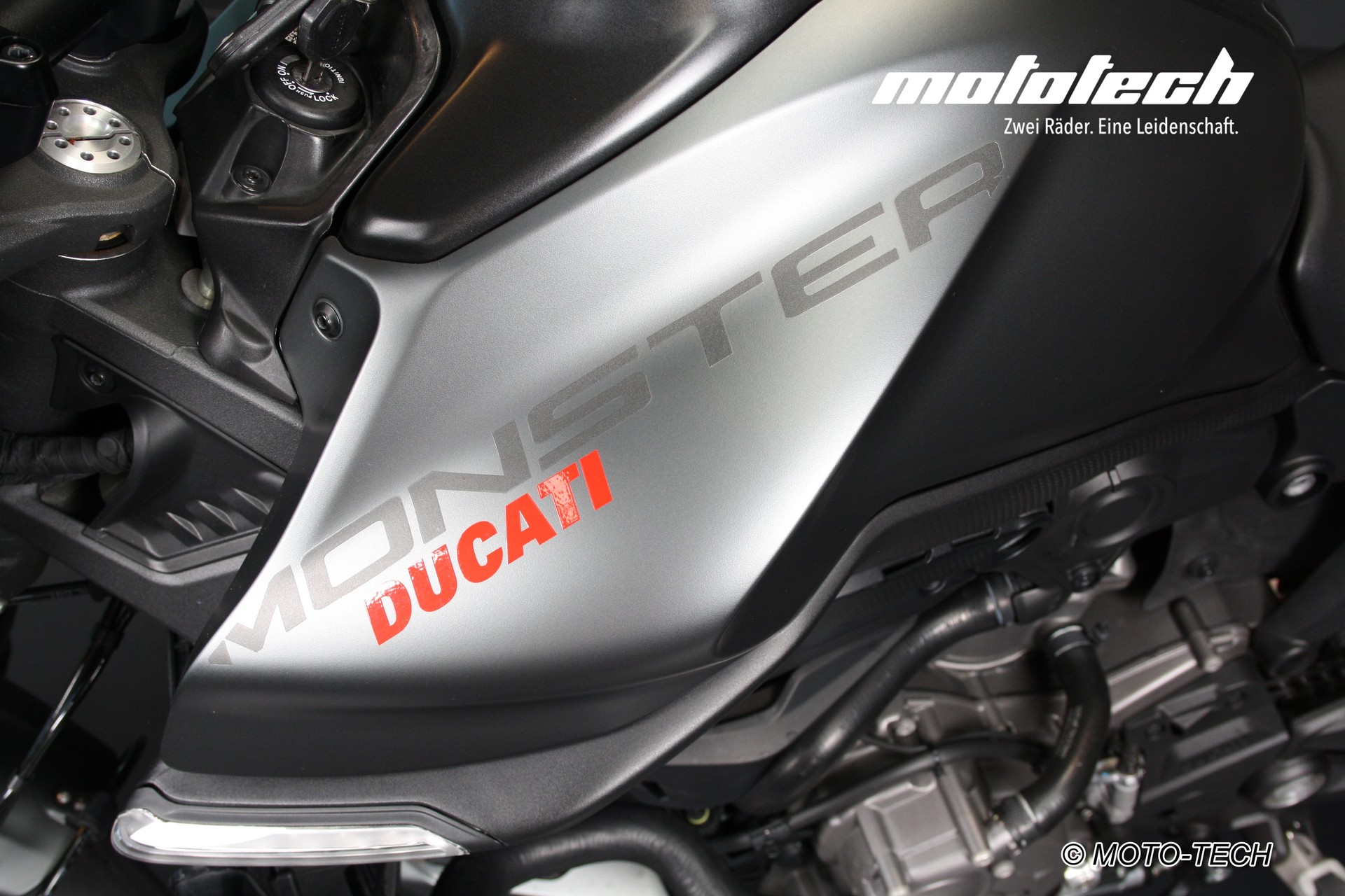 DUCATI Monster 937 (35kW)-image-7