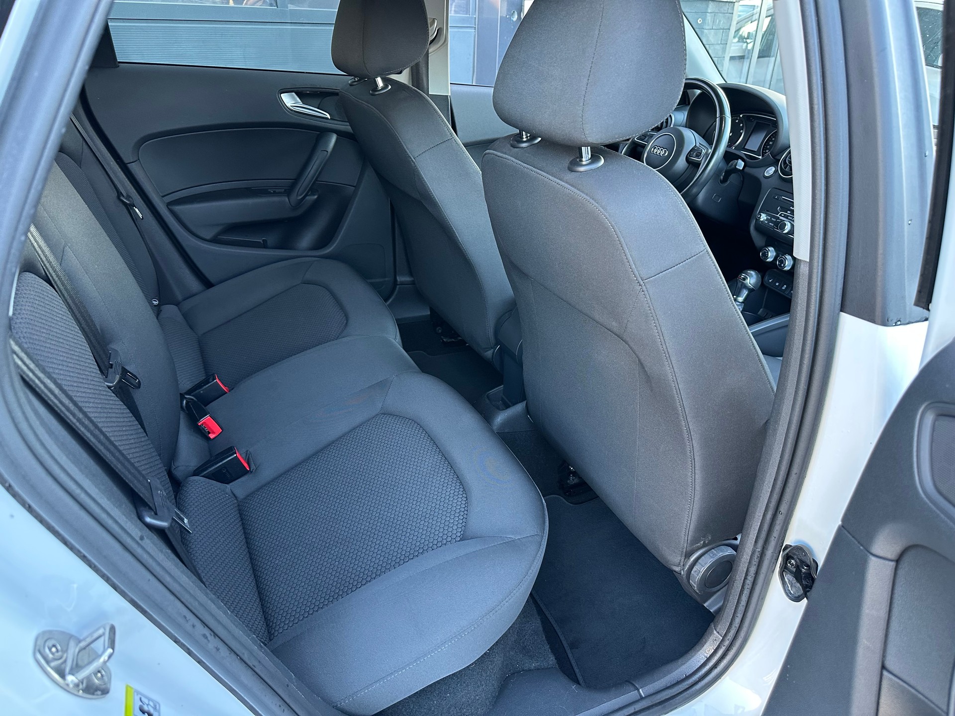 AUDI A1 Sportback 1.0 TFSI Sport S-tronic-image-20
