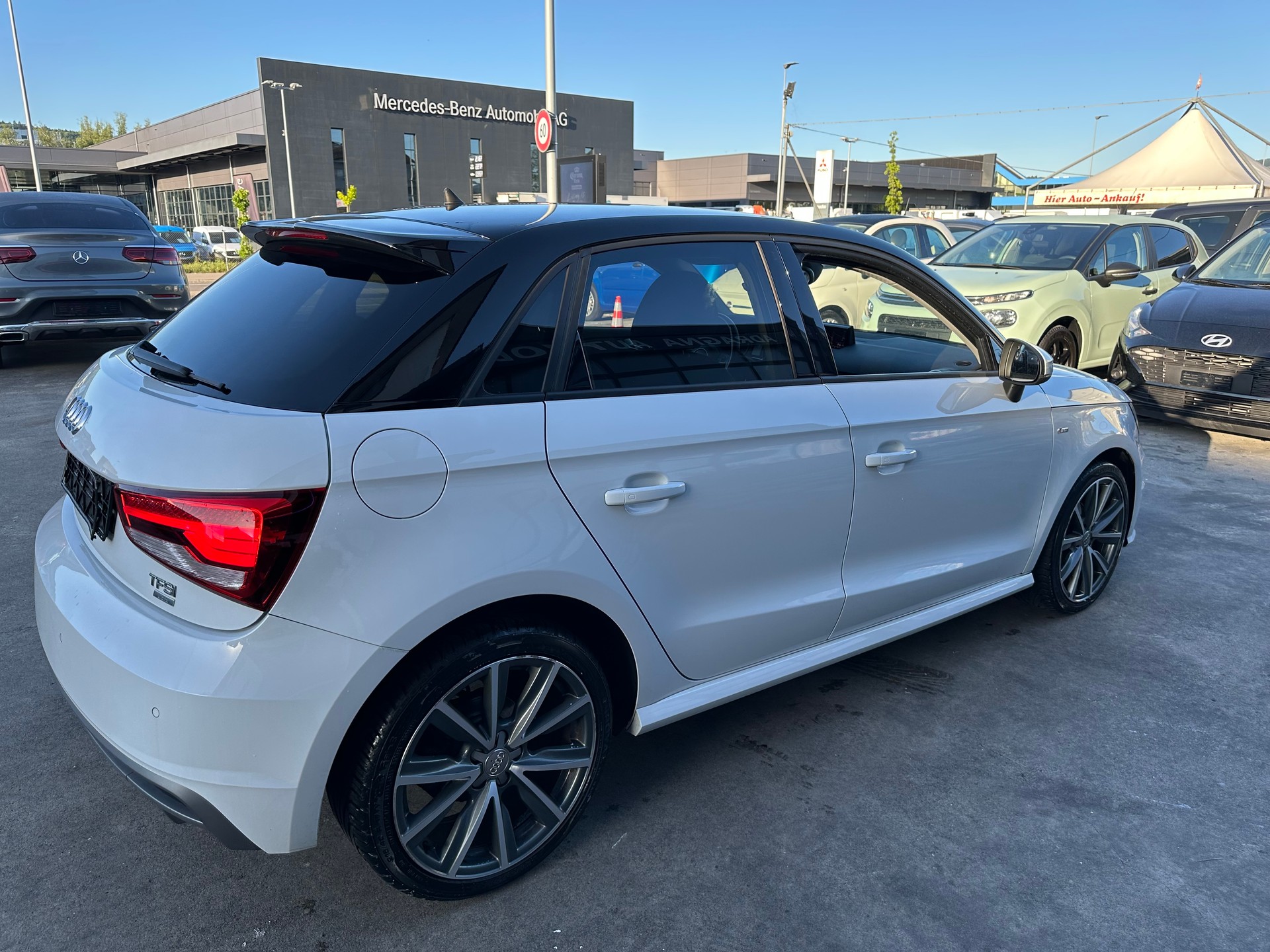AUDI A1 Sportback 1.0 TFSI Sport S-tronic-image-8