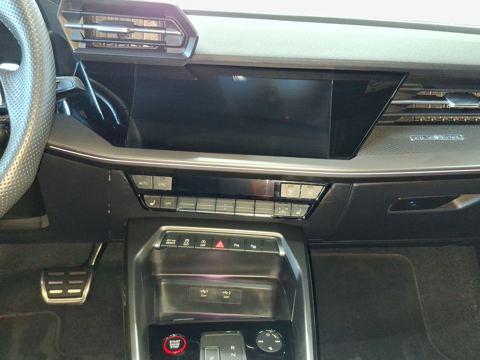 AUDI RS3 Sportback 2.5 TSI quattro S-tronic-image-10