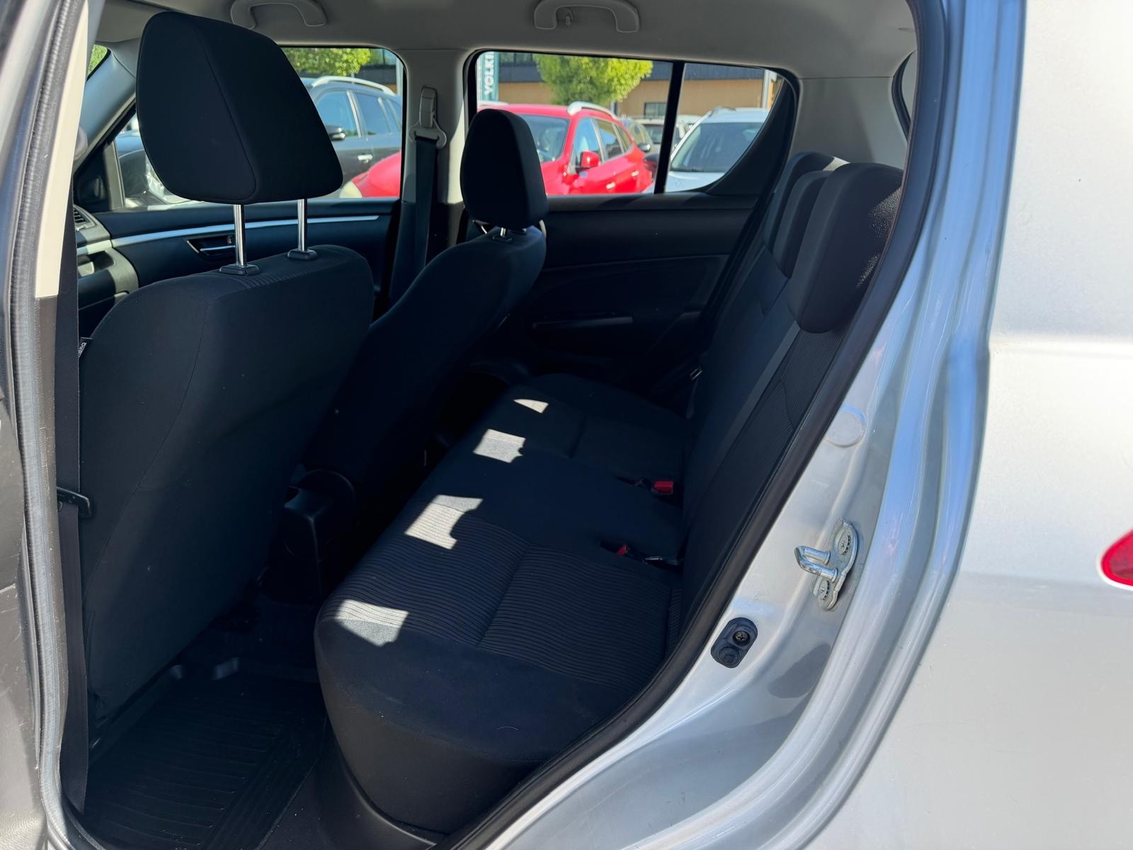 SUZUKI Swift 1.2i 16V GL Top 4x4-image-12