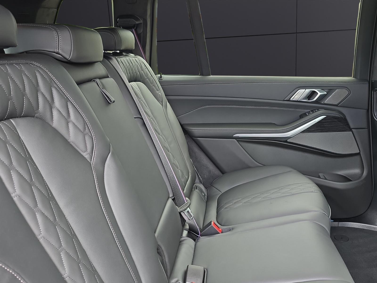 BMW X7 40d xDrive SAG-image-13
