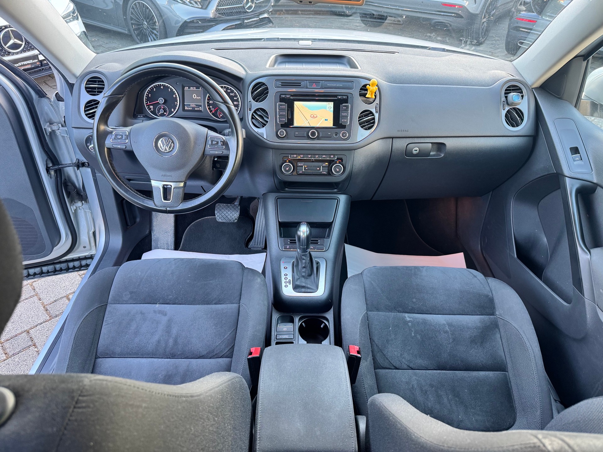 VW Tiguan 2.0 TSI Sport 4Motion-image-7