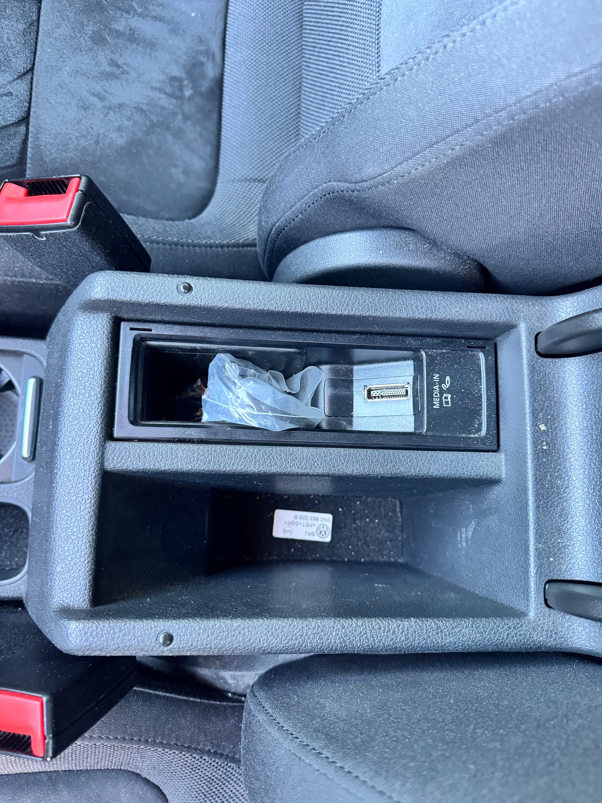 VW Tiguan 2.0 TSI Sport 4Motion-image-11