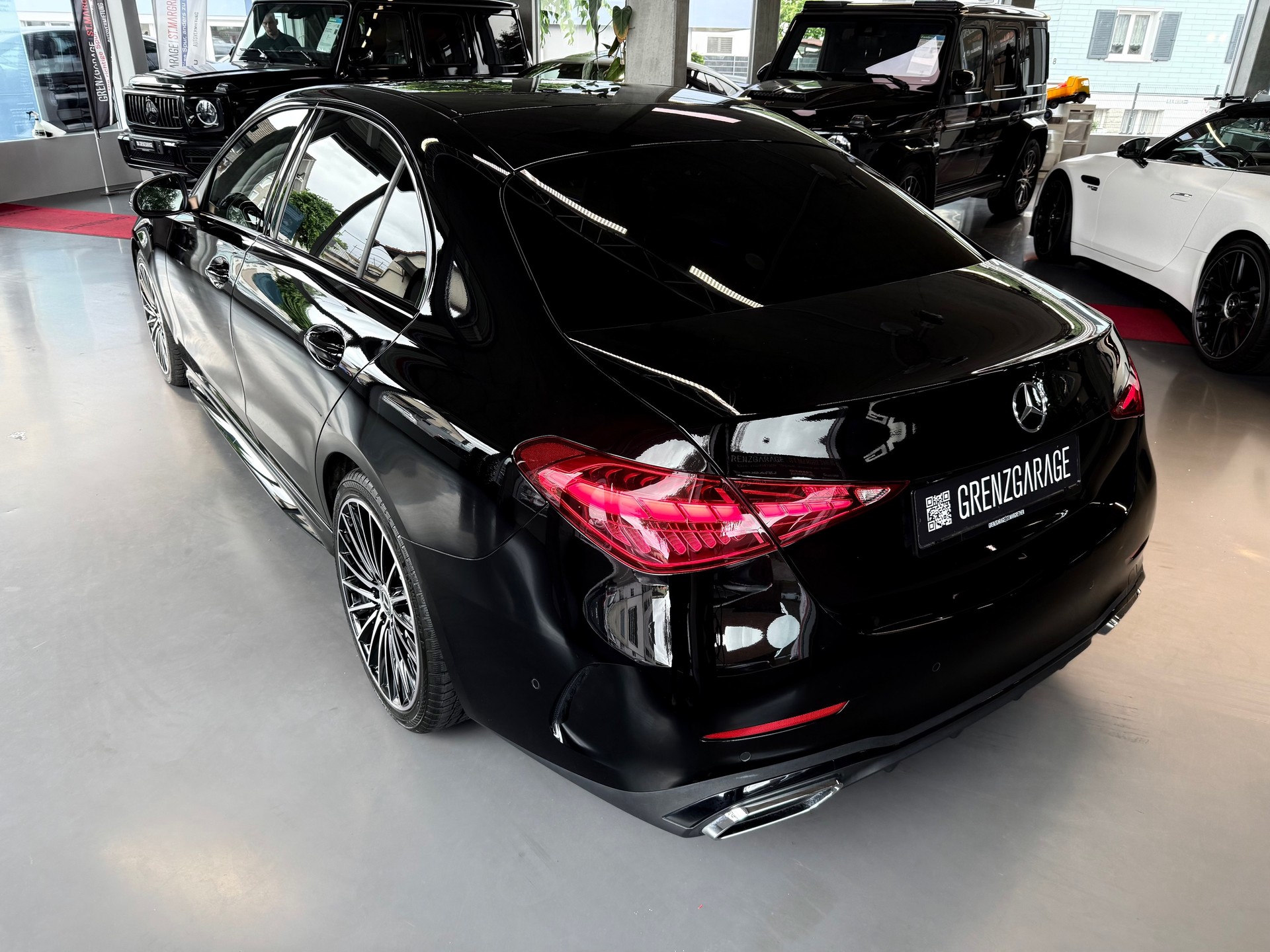 MERCEDES-BENZ C 200 d AMG Line-image-6
